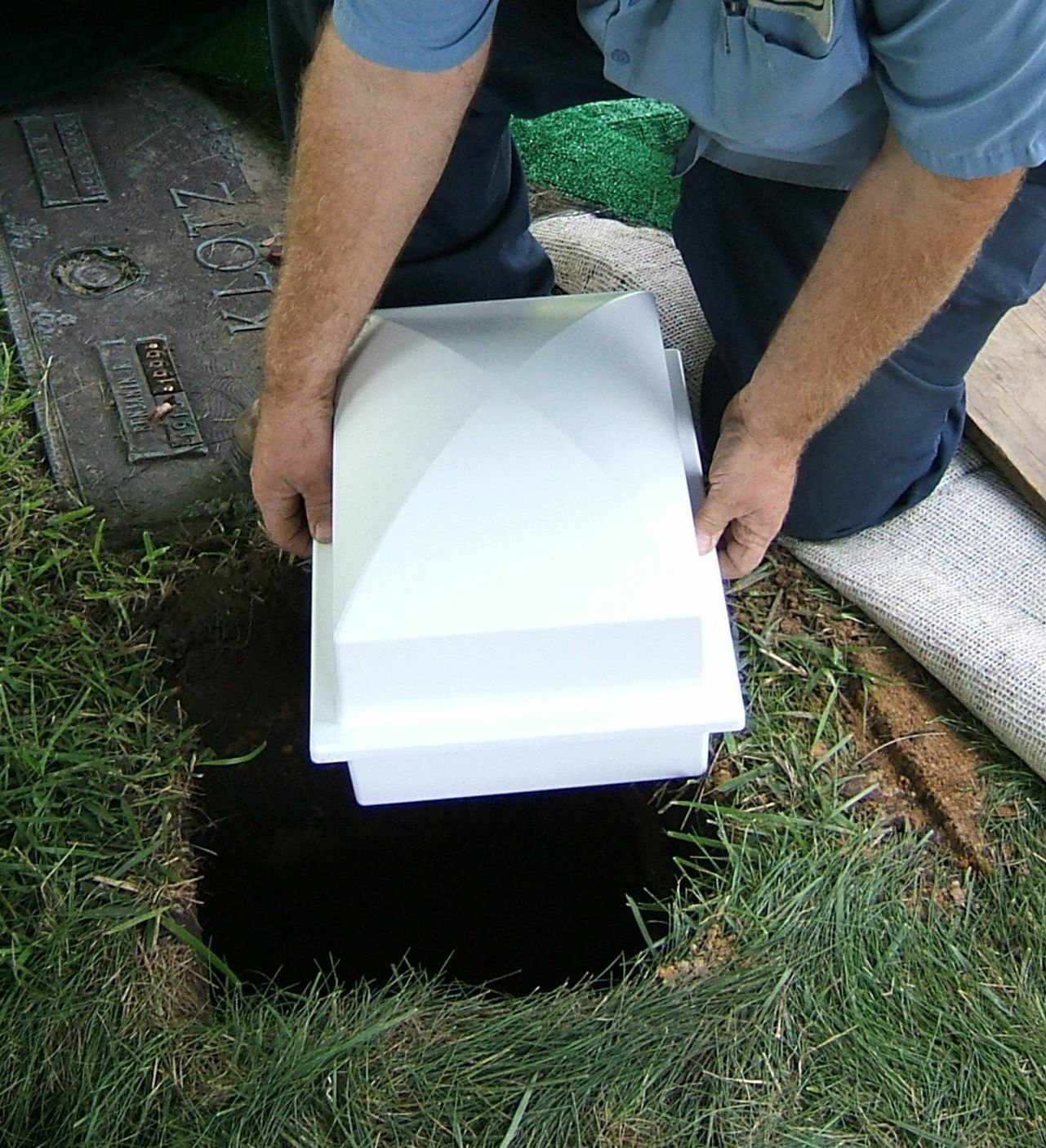 Crowne Vault Extra-Large White Polymer Double Funeral Cremation Urn Burial Vault