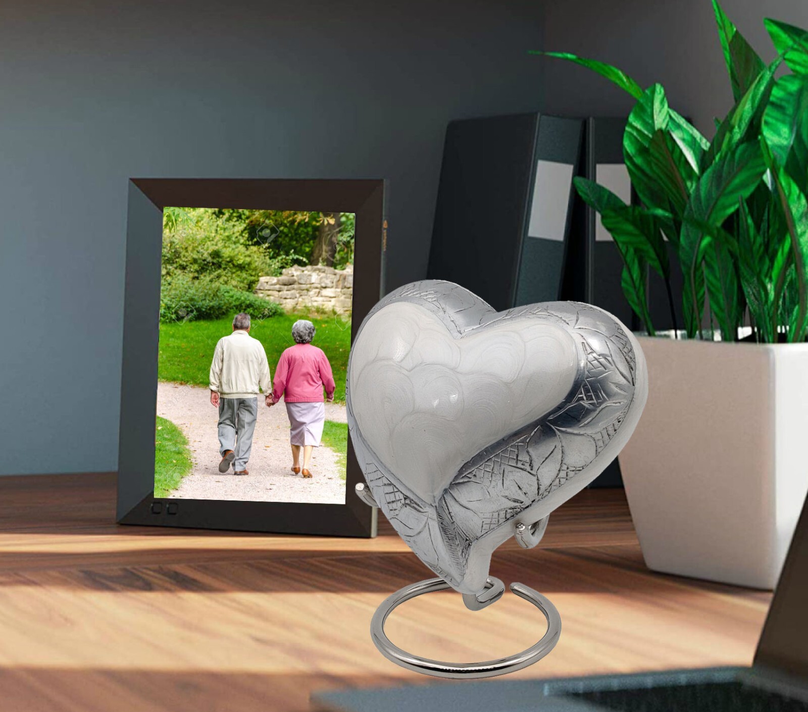 White Heart Keepsake Urn – Mini Ash Urn Small Handcrafted Cremation Urn for Ashe