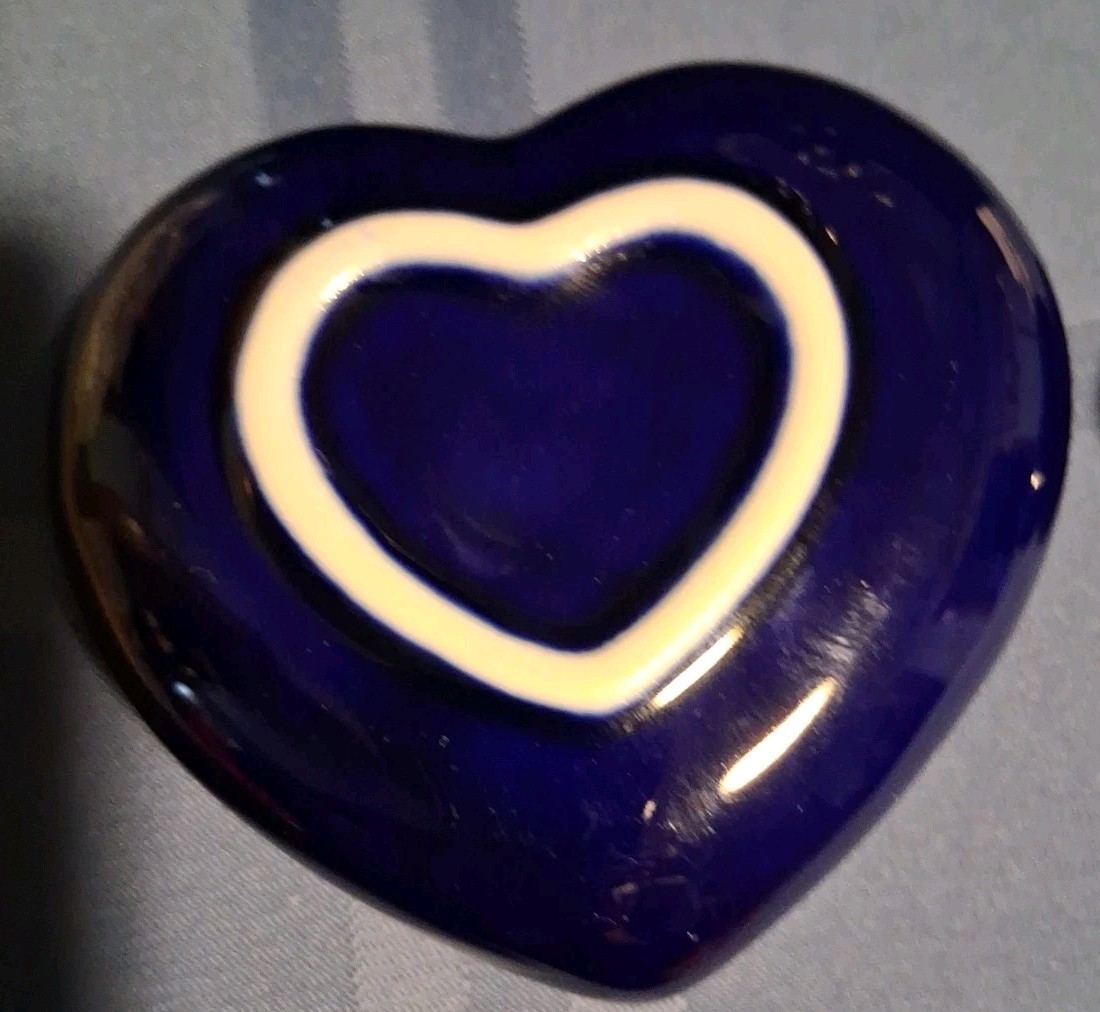 Mini Cremation Urn Heart with Stand & Box Keepsake Urn for Ashes-Adult,Child Pet