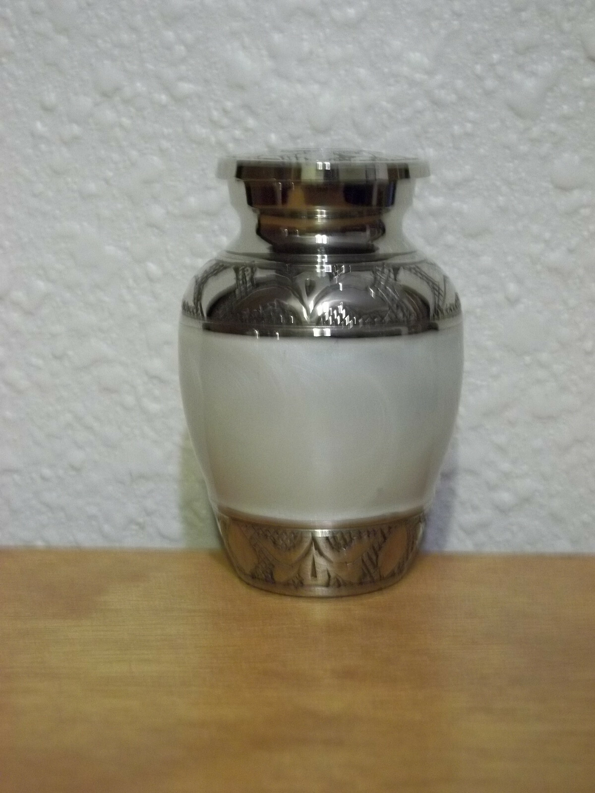 Plated Nickel w/White Pearl Brs Keepsake Mini Urn w/Velvet Bag