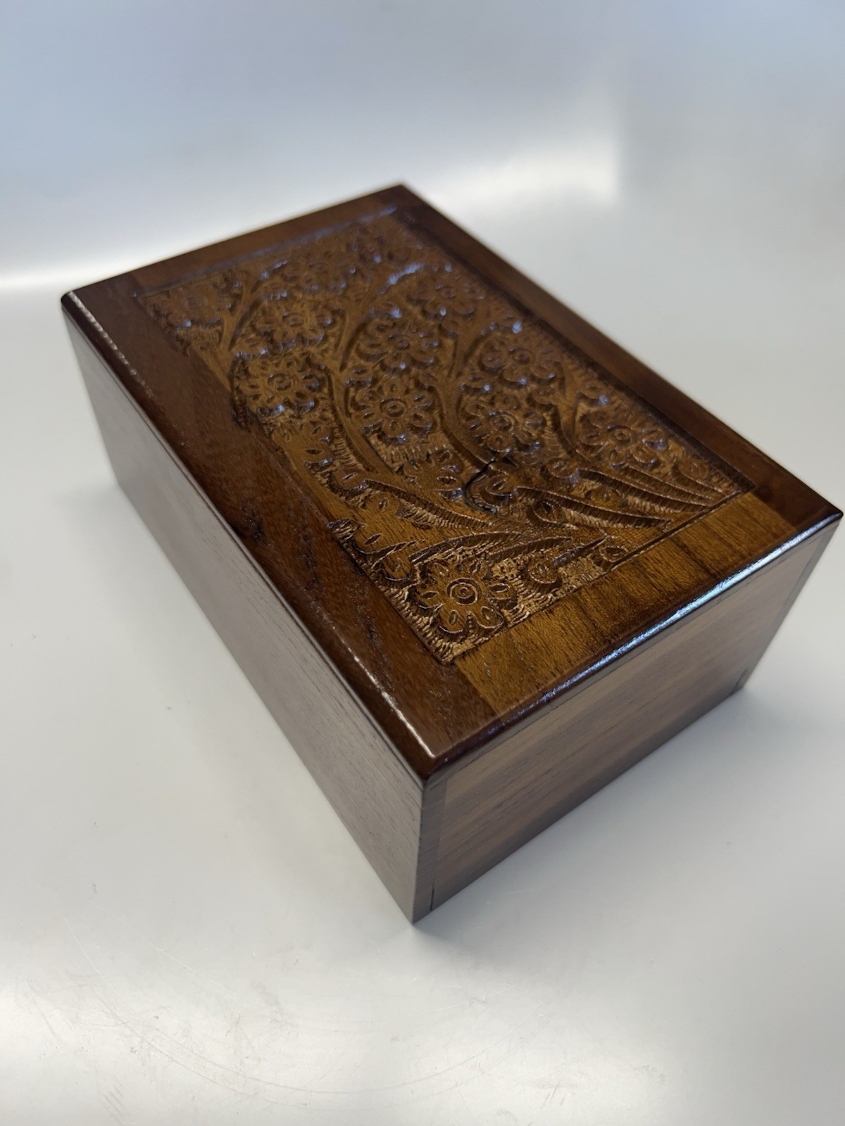 Medium Keepsake Urn for Ashes, Wooden Urn for Human Pet Ash Funeral Cremation