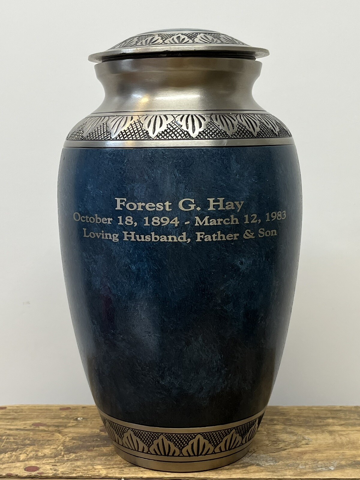 SALESMAN SAMPLE 1994 India Cremation Urn Pewter Etched Dark Blue Funeral Ashes