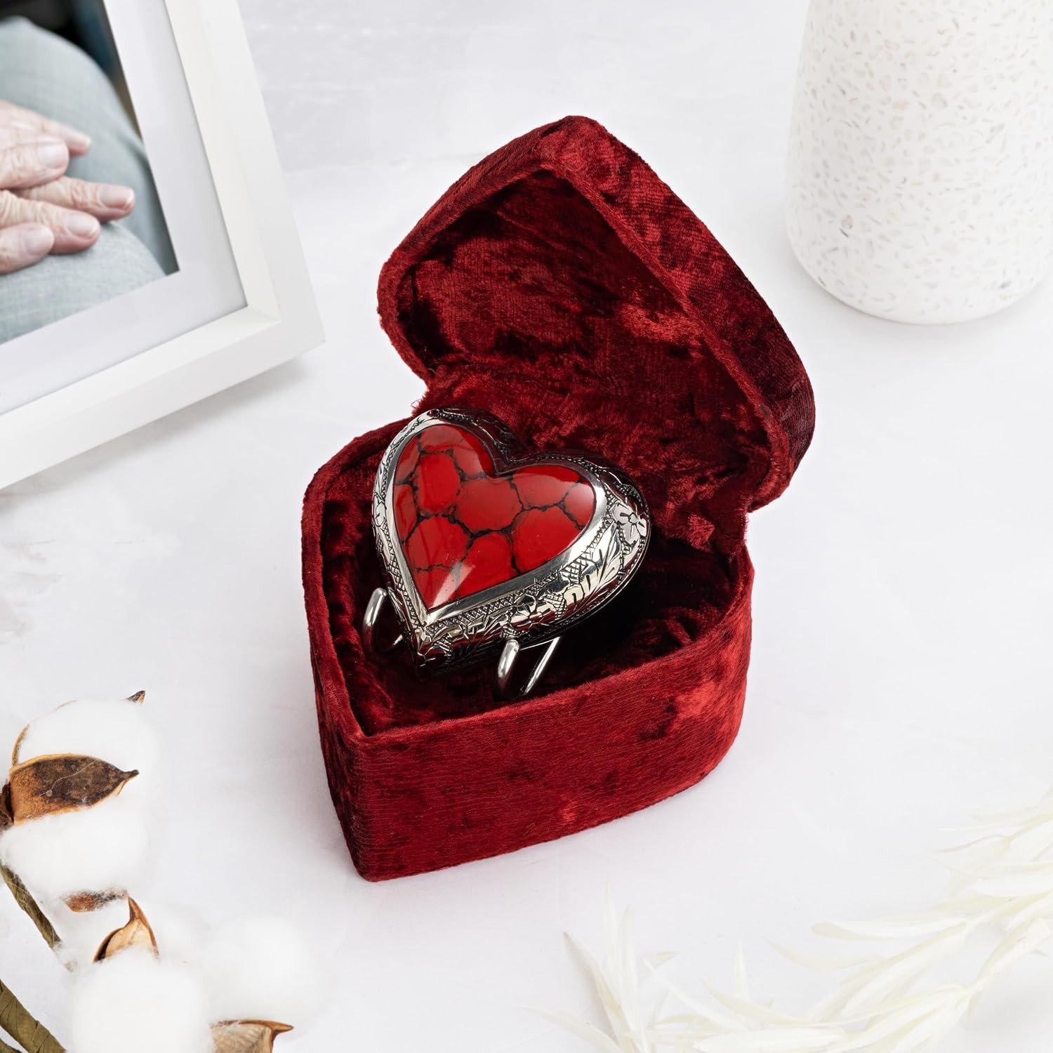 Elegant Mini Heart Shaped Brass Keepsake Urn for Cherished Ashes – Deep Red