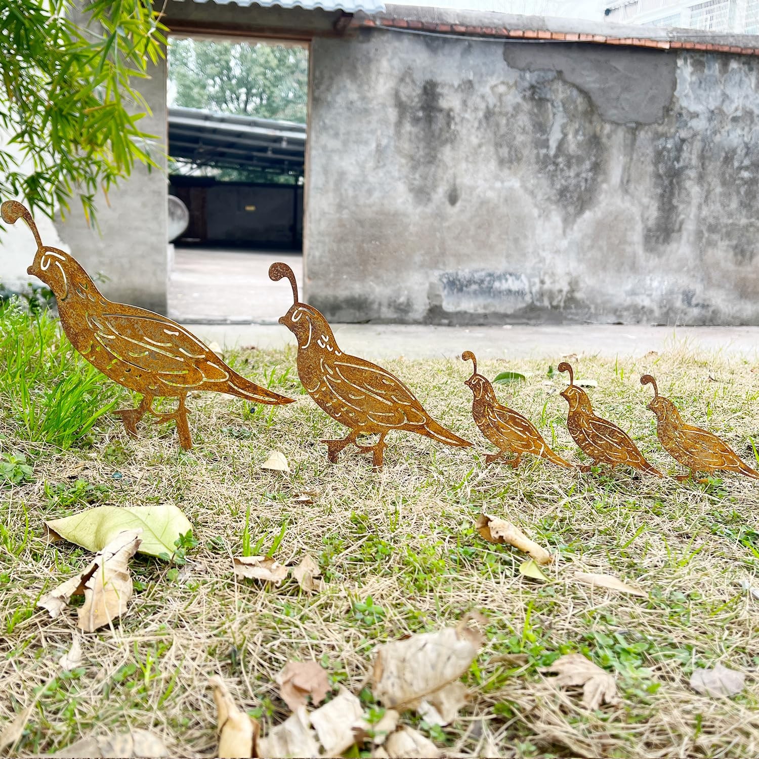 Decorative Metal Bird Garden Stakes Quail Family Yard Art & Gifts
