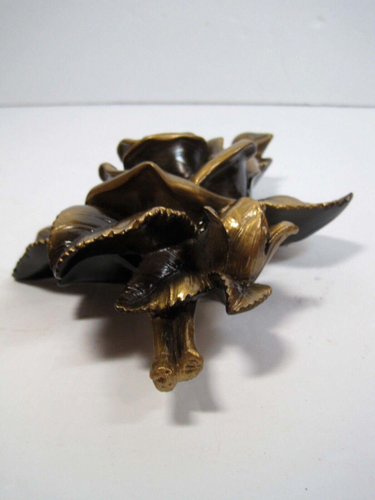 VTG 1999 “LIFE SYMBOLS” HAND PAINTED MOLDED RESIN ROSE CASKEtT ORNAMENT 6″ x 4″