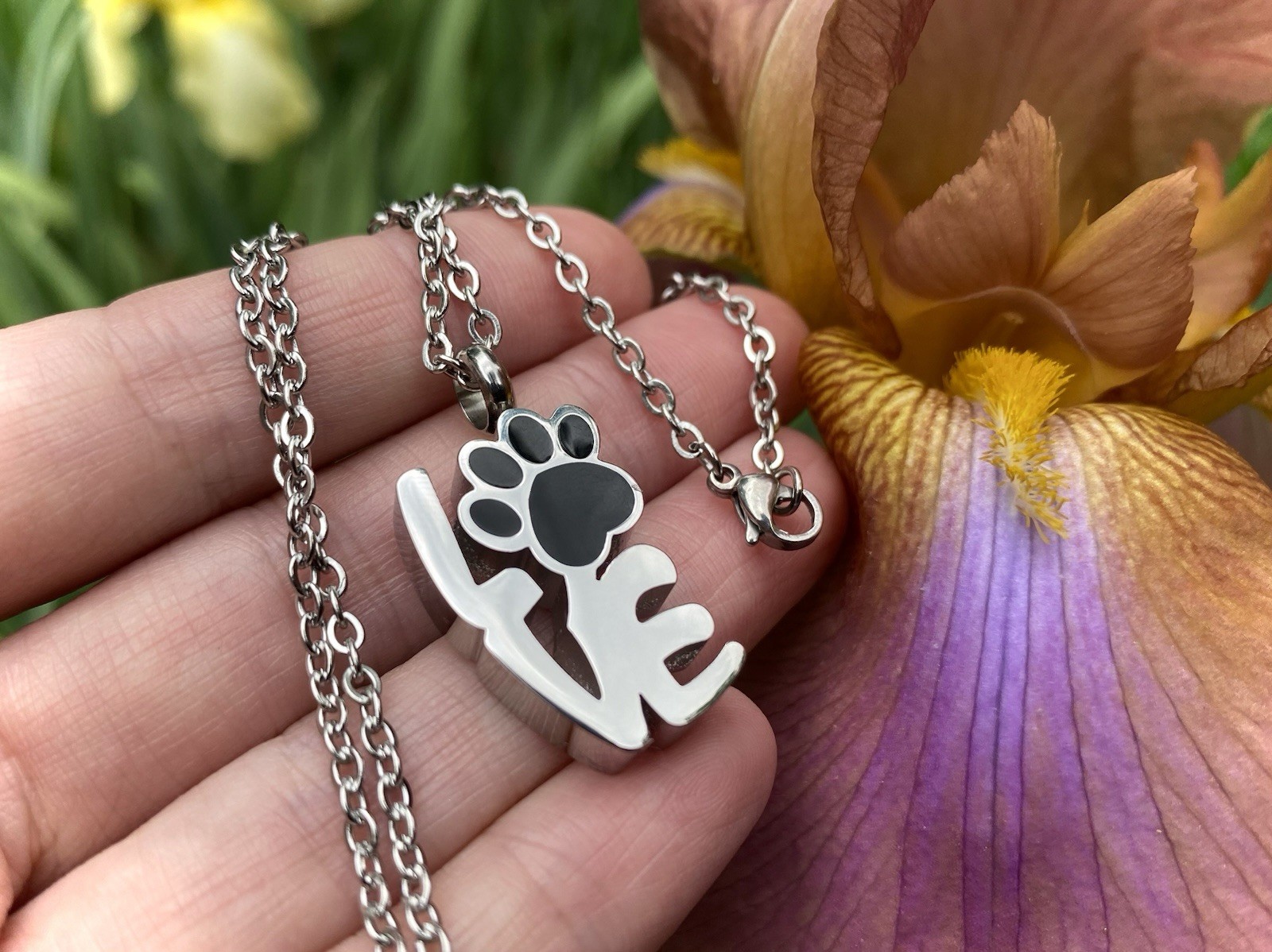 Keyring Urn .5″ Key Chain Pet Cremation Pendant Dog Cat Ash LOVE Paw Holds Ashes