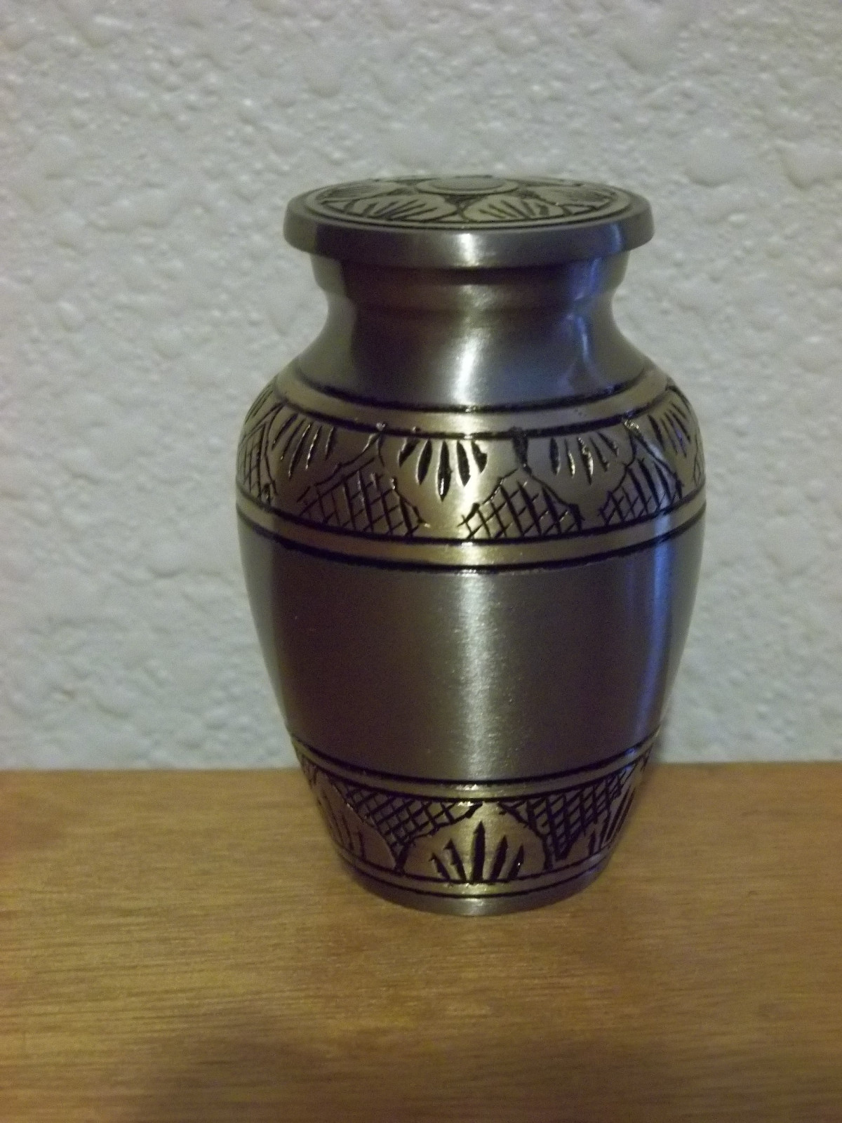 Pretty Solid Brass Keepsake Mini Sharing Token Urn~~Pewter w/Black&Bronze~~