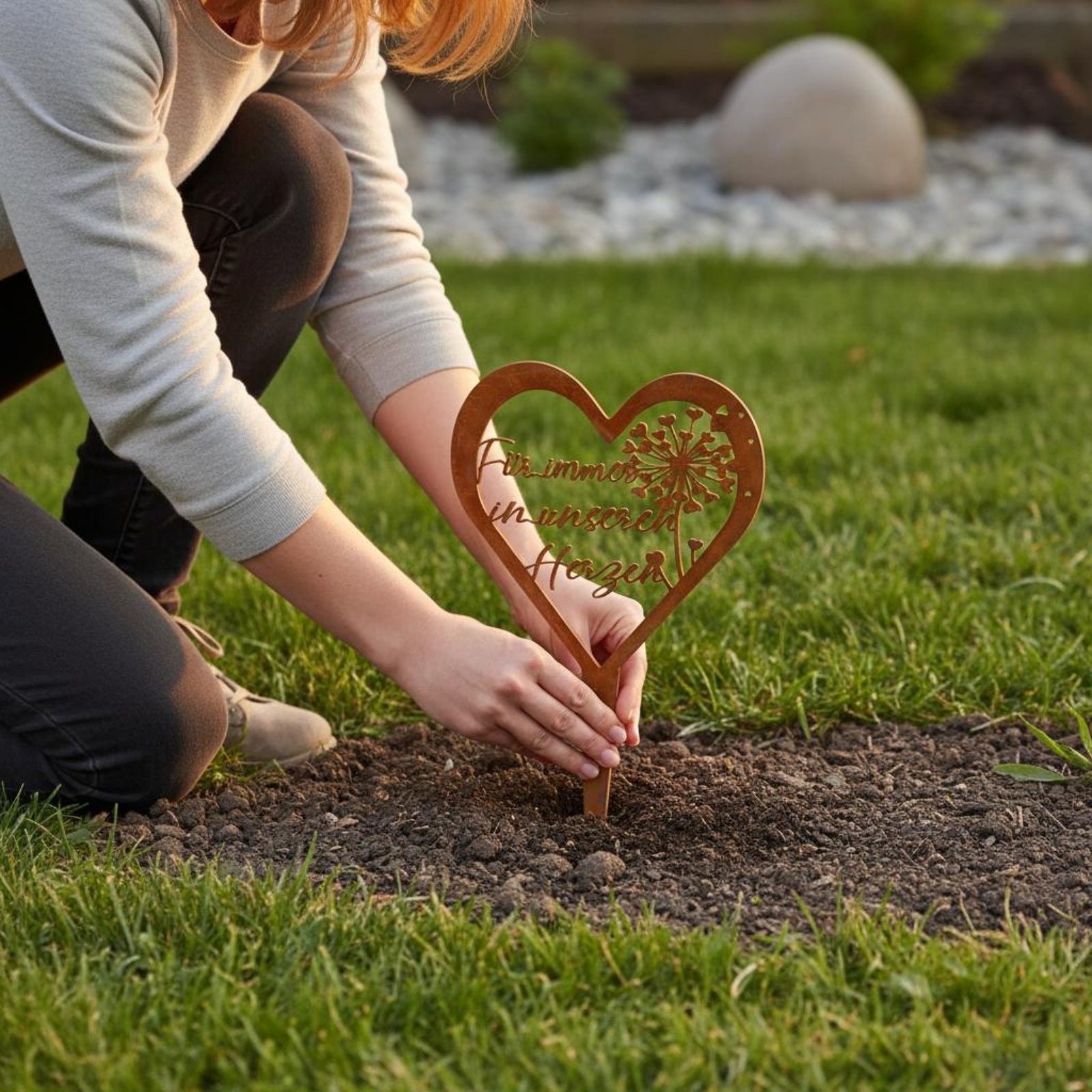 Heart Shaped Memorial Stake Waterproof and Rustproof Metal Cemetery Plaque
