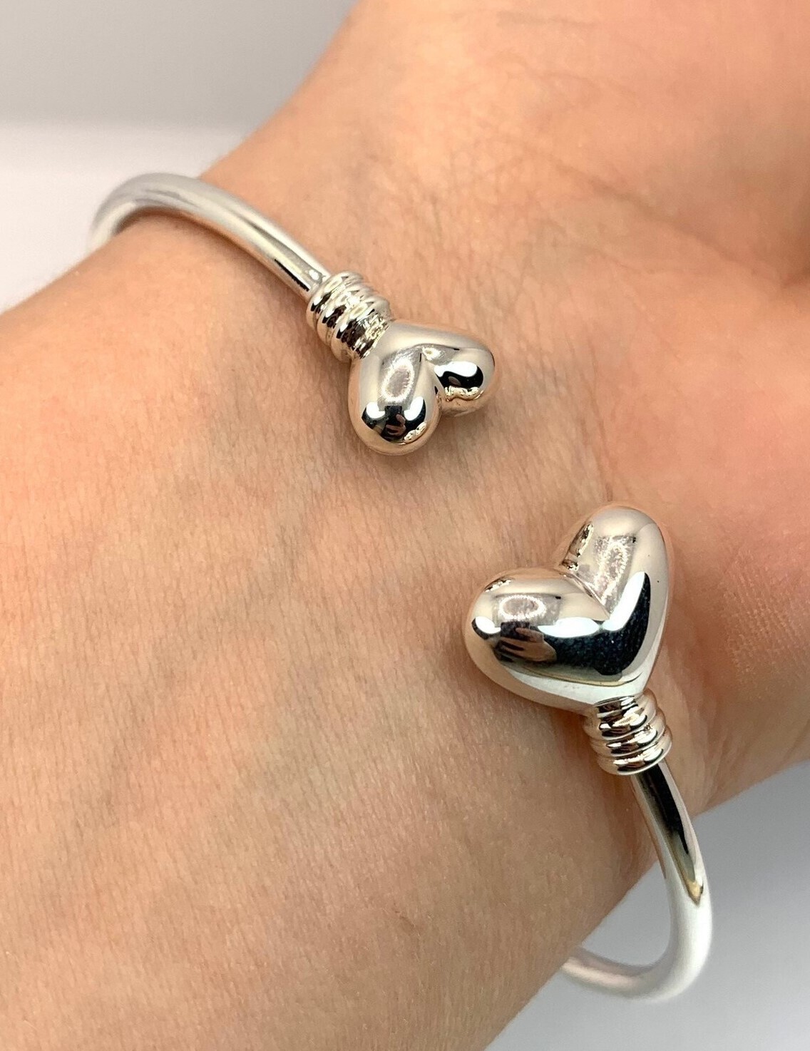 Cremation urn as bracelet in sterling silver and adjustable