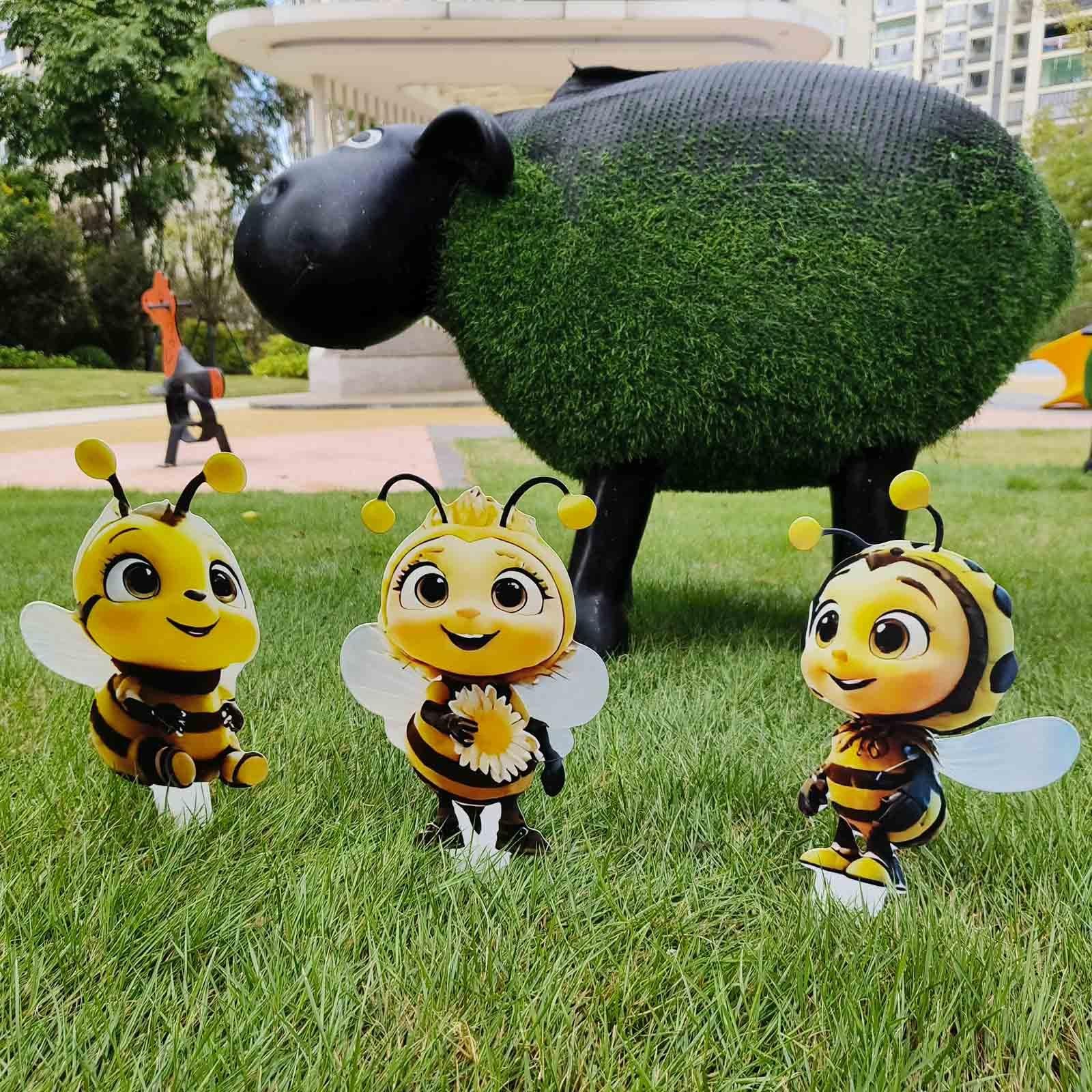 Bee Garden Stakes – Metal Outdoor Art, Rustproof Lawn Ornaments, Set of 3