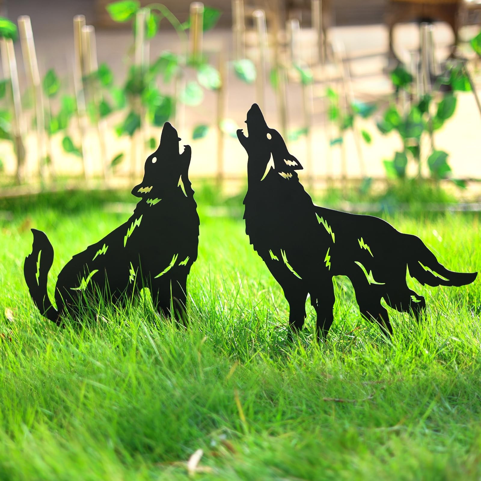 Wolf Metal Garden Decor Stakes – Outdoor Black Wolf Statues for Patio & Yard