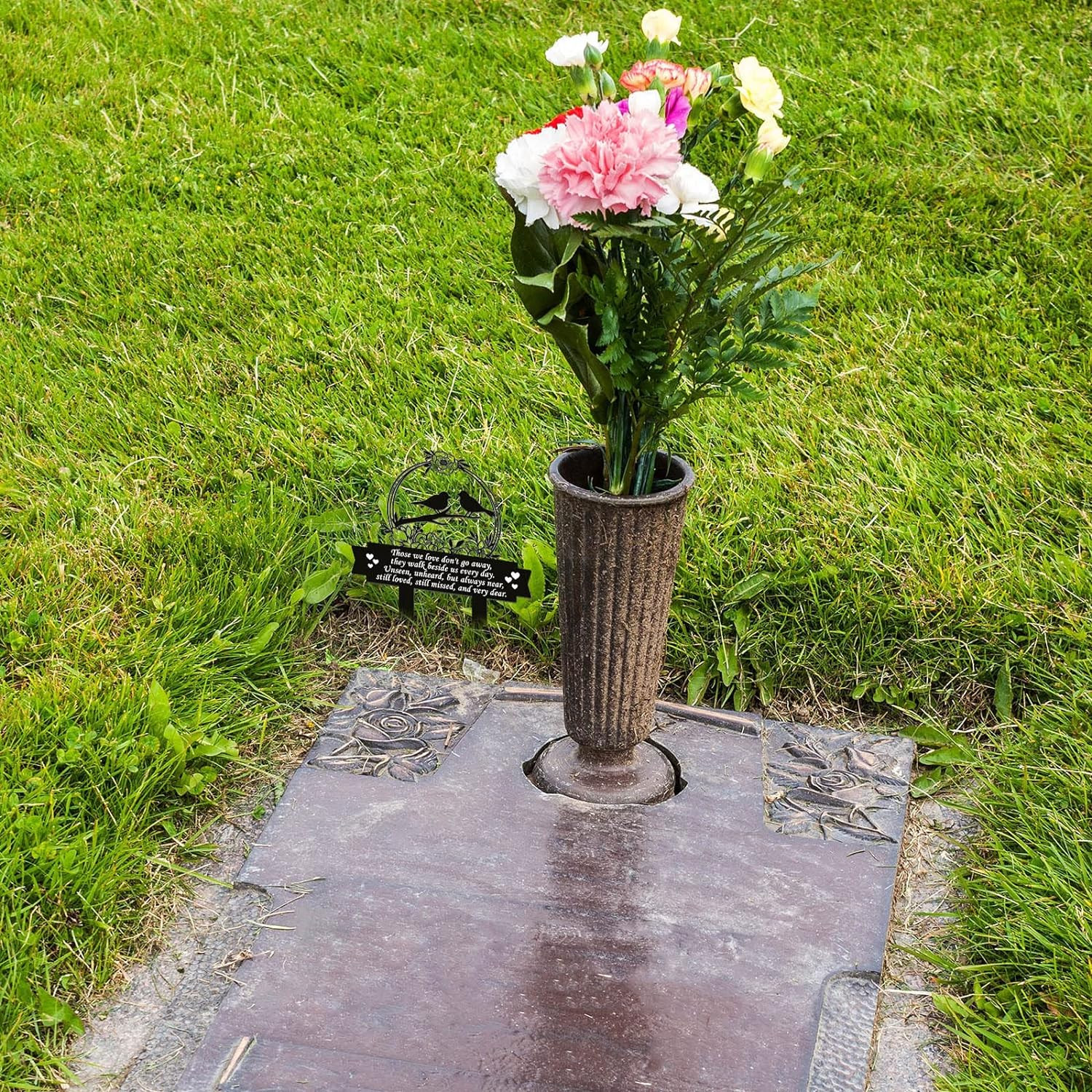 Geelin Cardinals Memorial Grave Marker 13.78 X 10.63 Inch Metal Cemetery Decorat