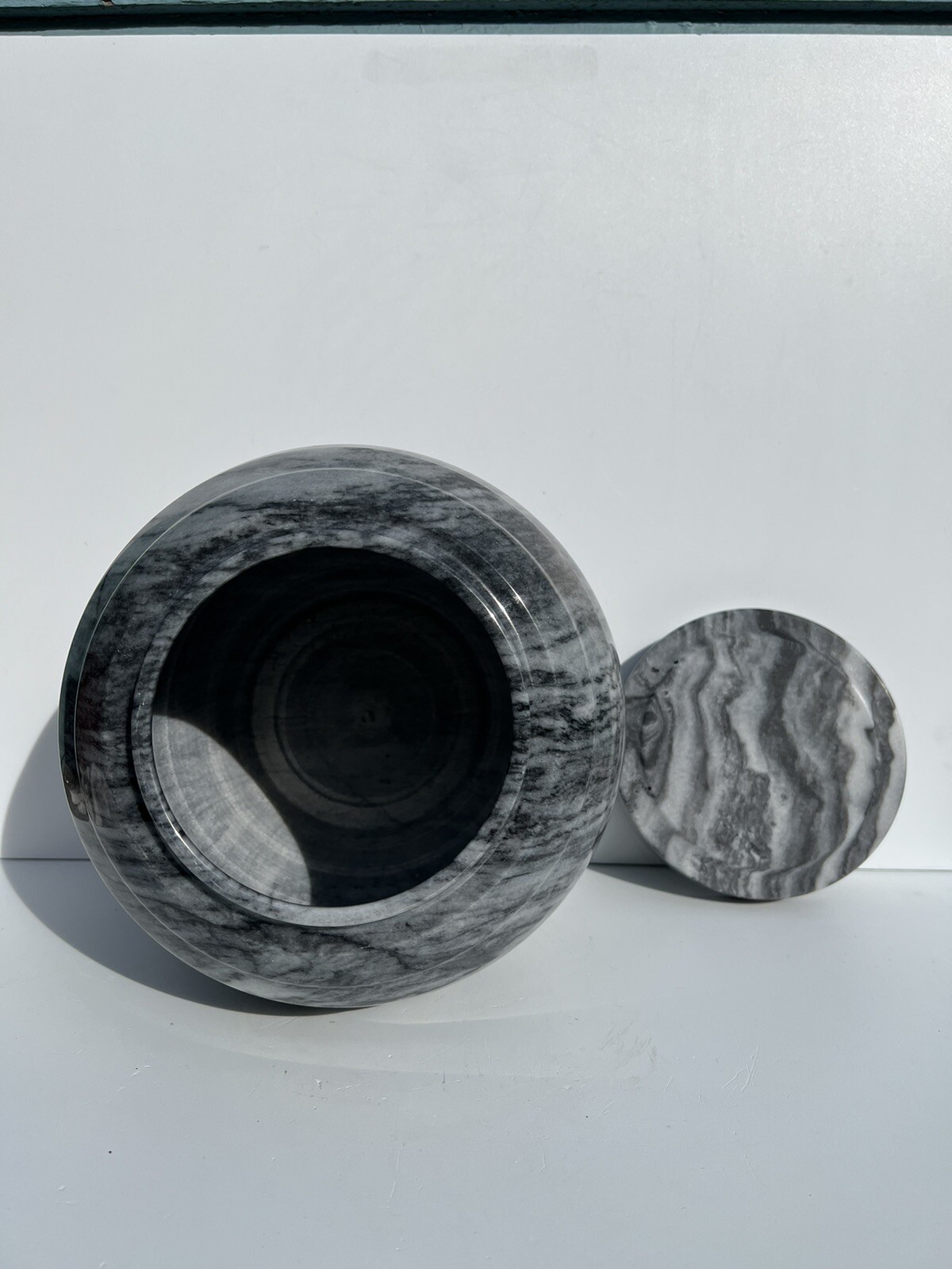 Cashmere Marble, Gray/White Color, Adult Cremation Urn