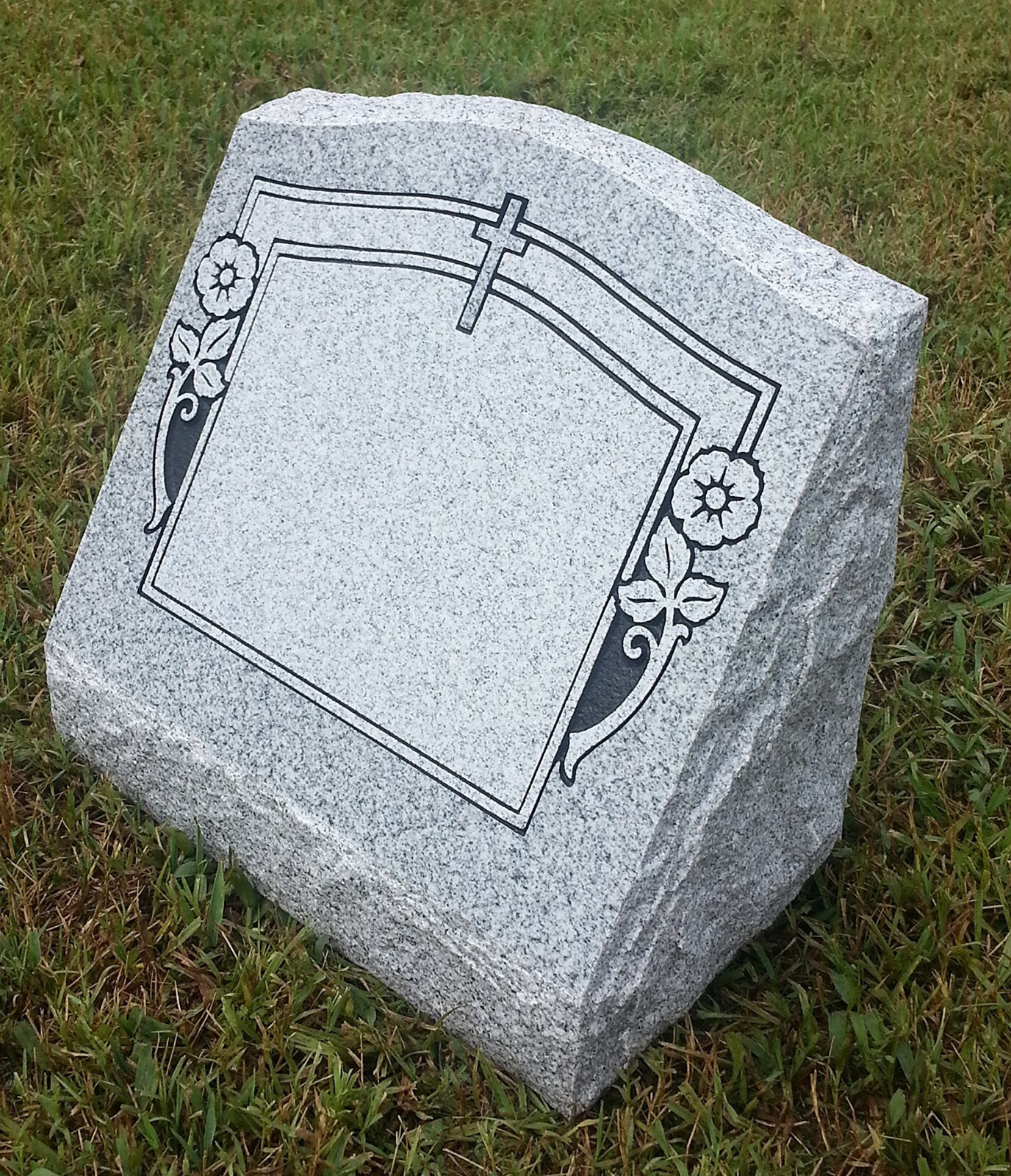 Granite Memorial Slant Grave Marker Cemetery Funeral 16″x8″x14″ with Design