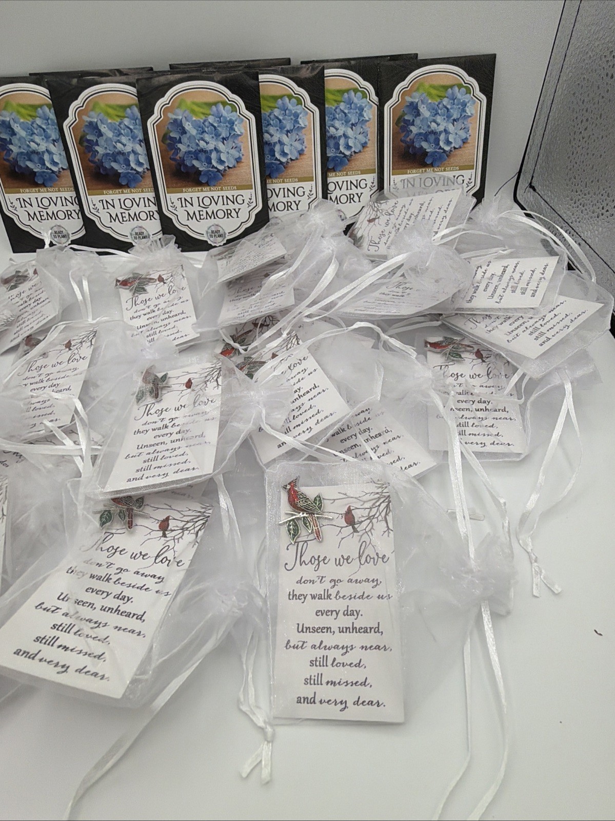 Cardinal-Branch Memorial Bereavement Keepsake Pins CardSet Of 35 Memory Seeds-10