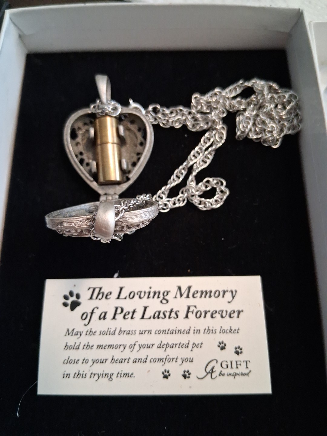Always in my Heart Locket Urn Necklace Jewelry Cremation Ashes Silver / Brass