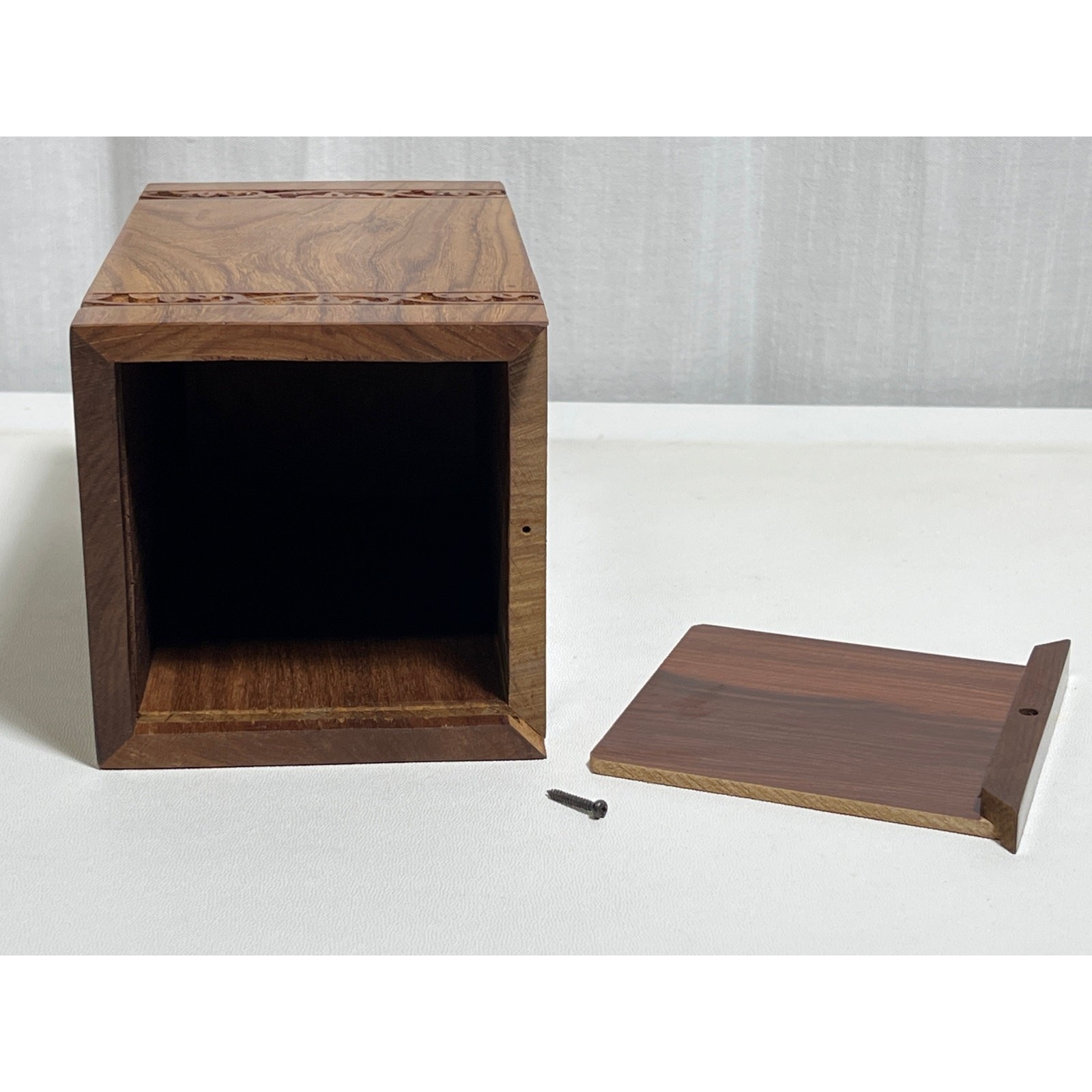 Handmade Rosewood Tree of Life Urn Ashes Container 8.5in x 5in x 5in NEW