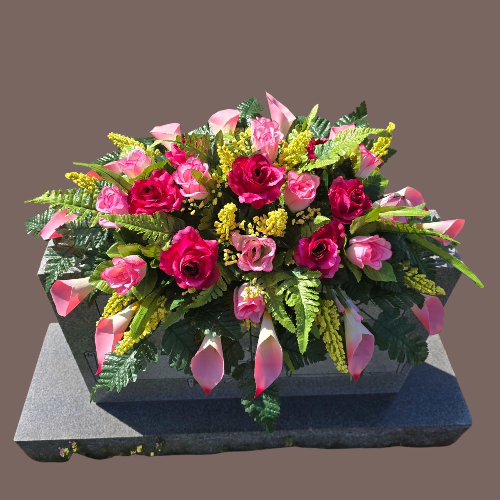 BEAUTY PINK HEADSTONE SADDLE WITH BEAUTY ROSES AND CALLA LILY’S FOR CEMETERY