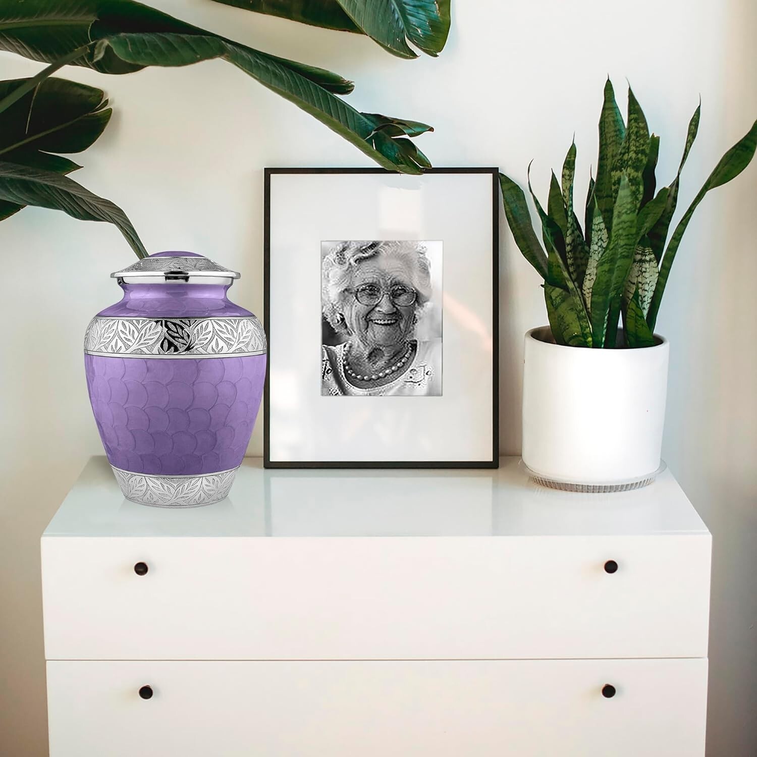 Protective Large Cremation Urn with Funnel – Elegant Aluminum and Silver Lining