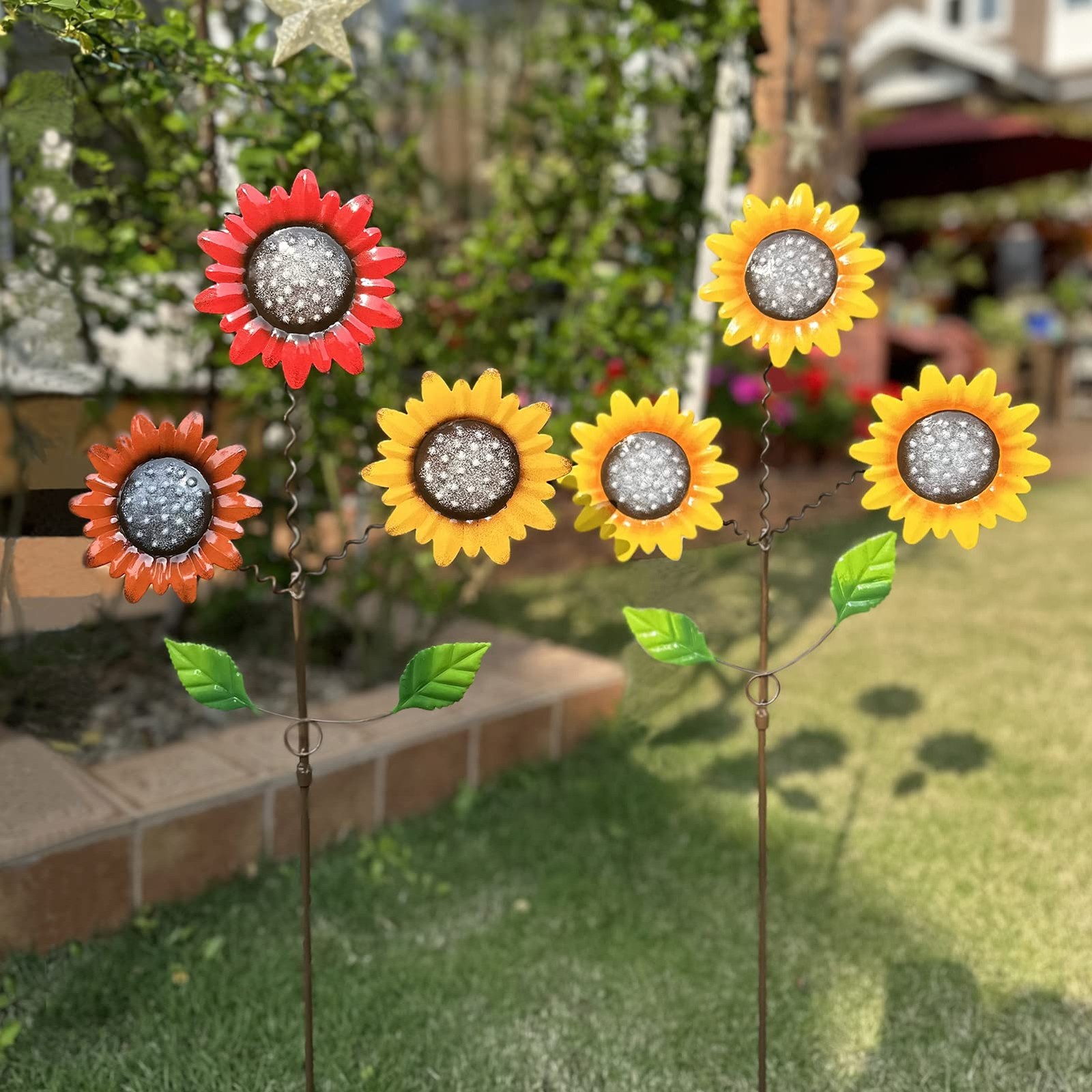 2 Pack Metal Sunflowers Decorative Garden Stakes, 29.5 Inch Outdoor Garden De…