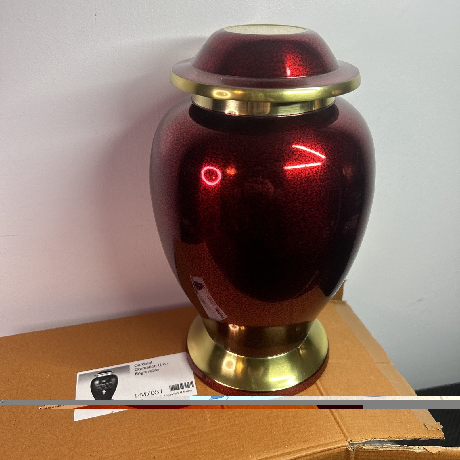 NEW! Cardinal Red Cremation Urn Engravable PM7031 Pet or Human
