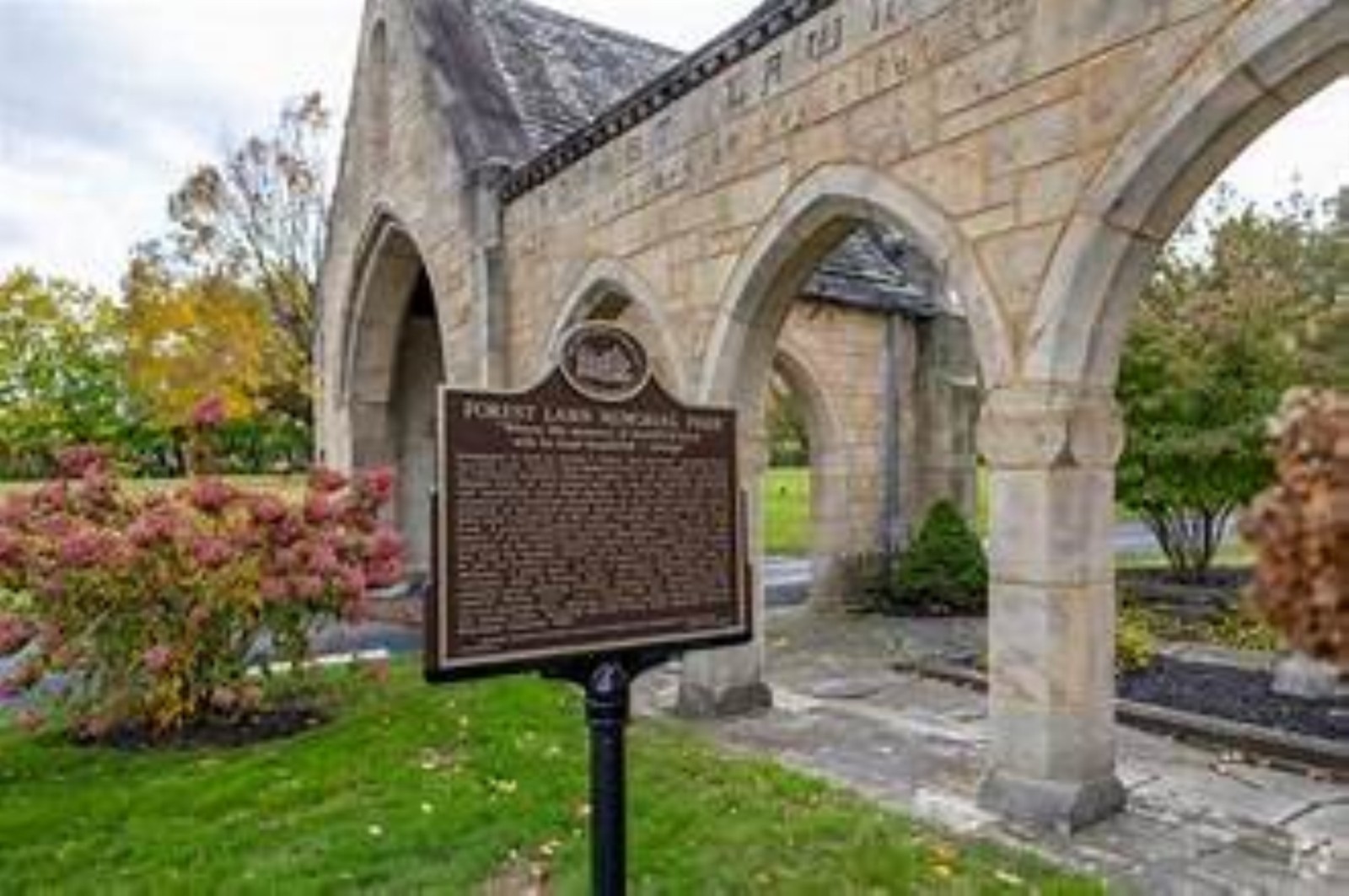 4 cemetery plots for sale Youngstown Boardman Twp Ohio Forest Lawn Cemetery