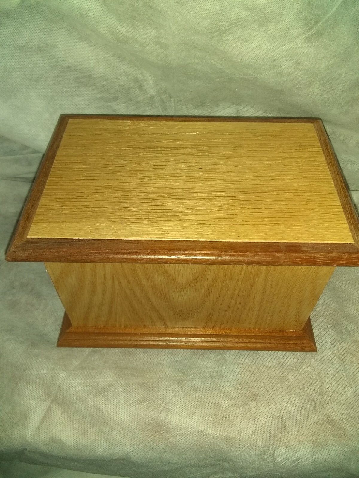 Urns, Handmade with exotic veneers, NEW 8″ L x 4 3/4″ W x 5 1/8″ D