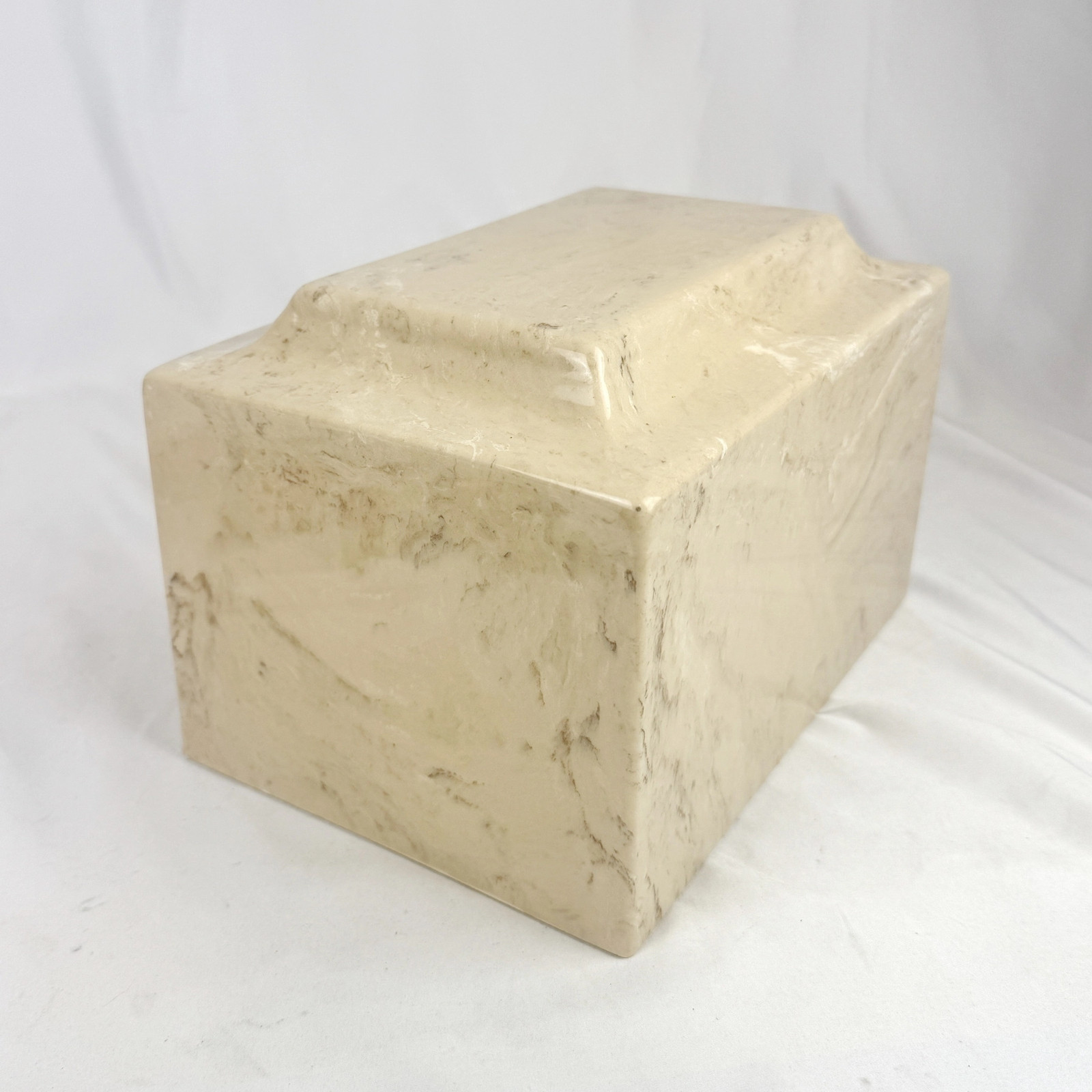 MacKenzie Vault Inc Cultured Marble Cremation URN Adult Beige Rectangular USA