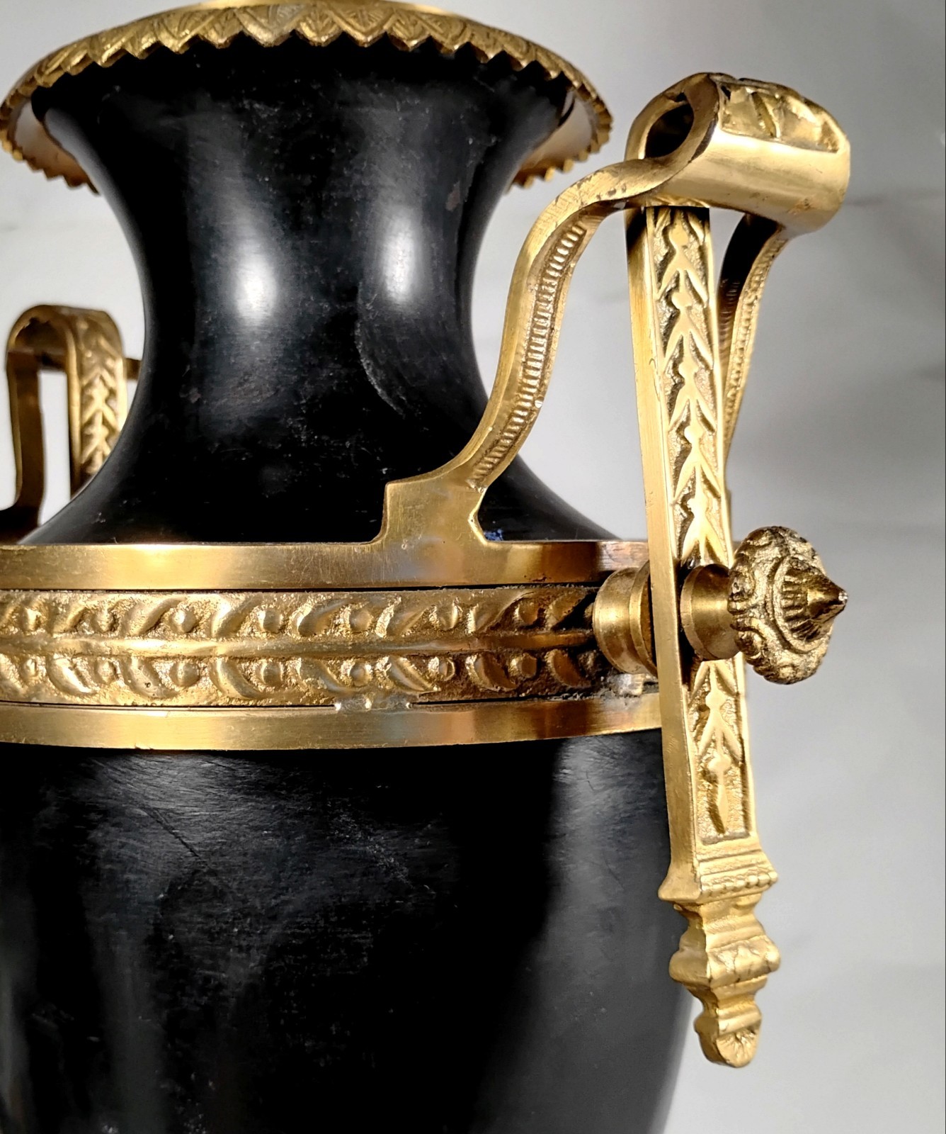 Zeckos 20 Inch Tall Brass Urn Design Finial