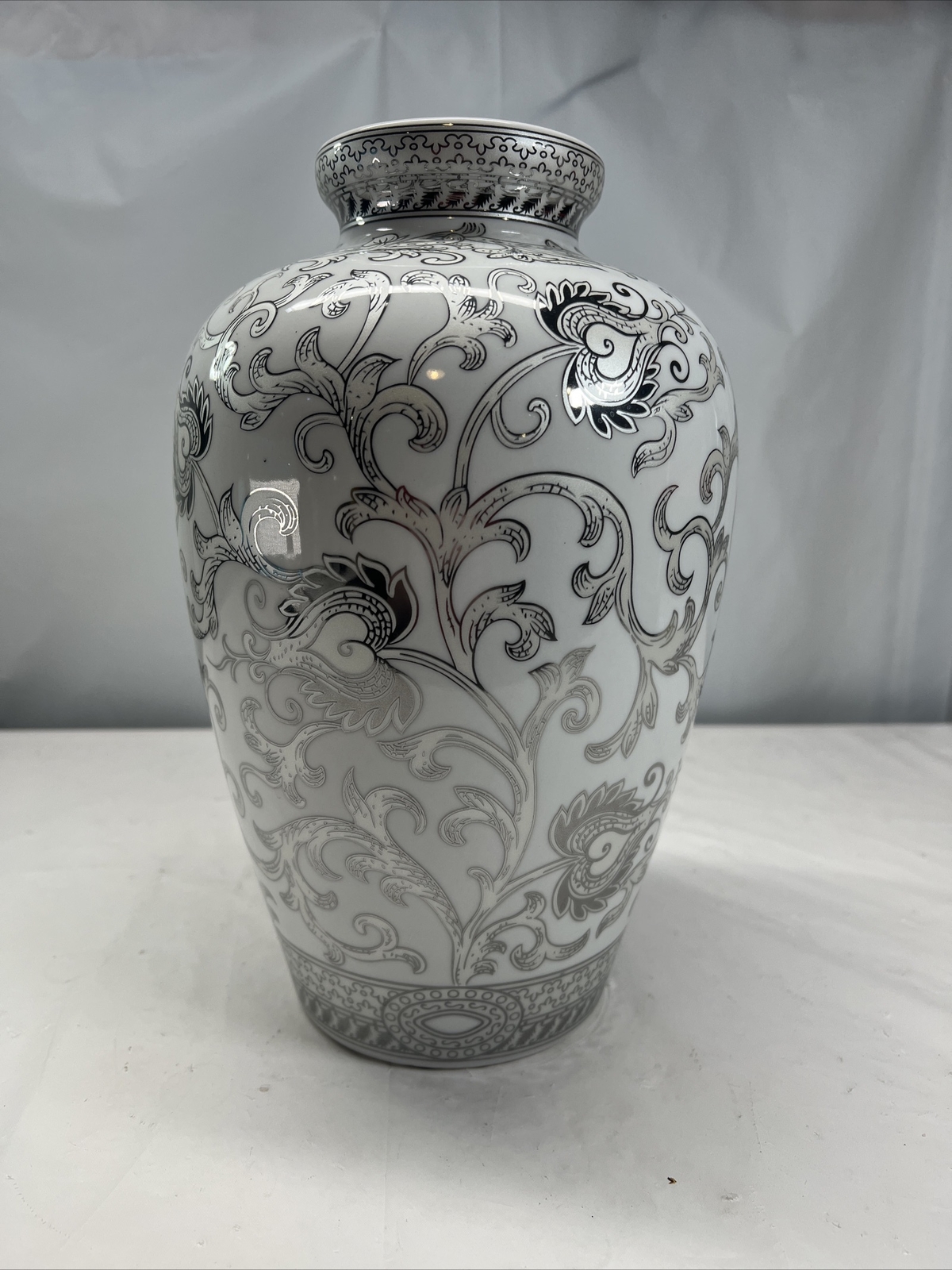 Scroll – Shrine Porcelain Cremation Urn