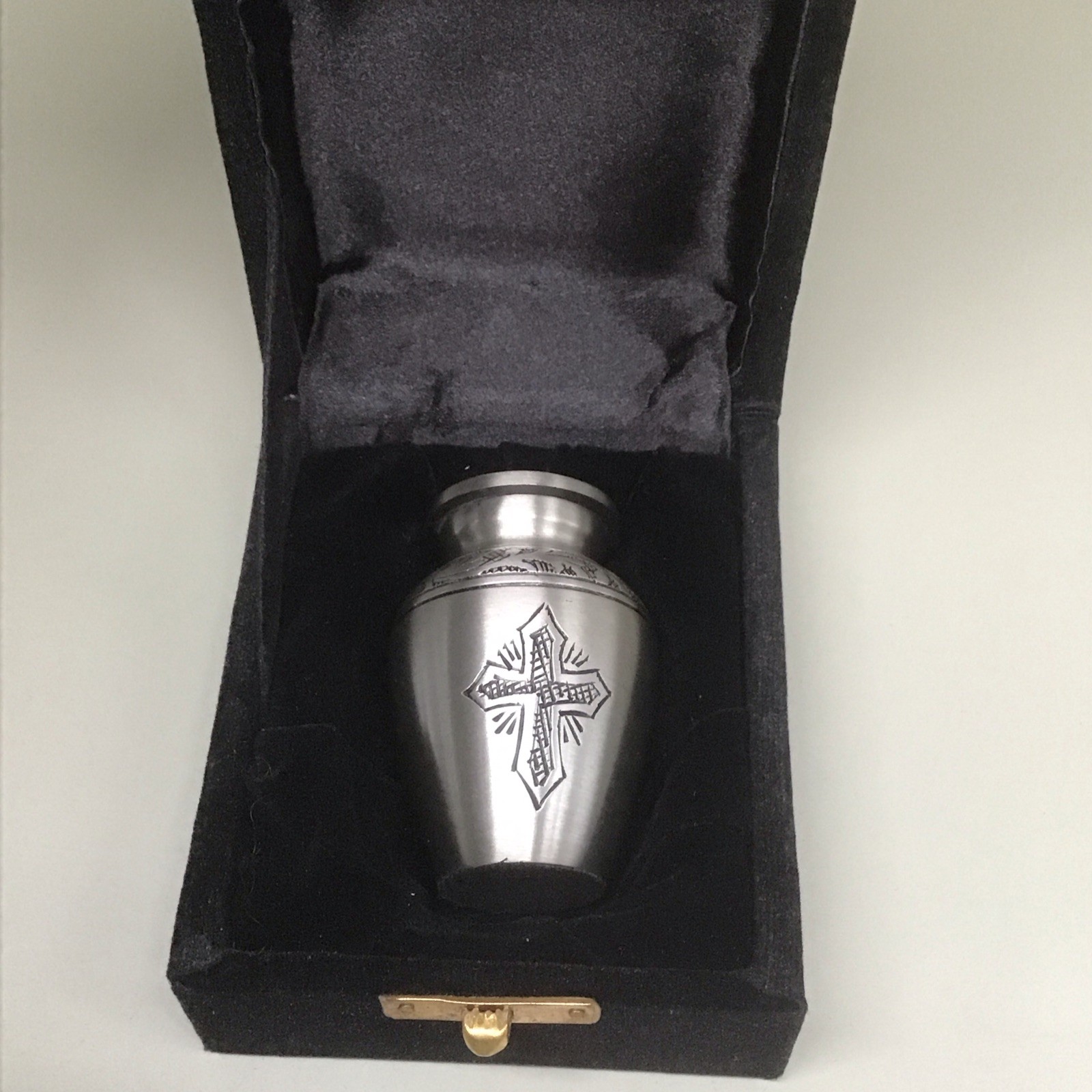 Pewter Keepsake Urn for Human or Pet Ashes Miniature Memorial Remembrance NEW