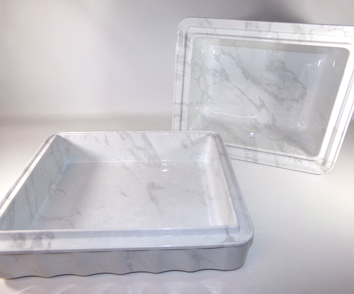 NEW Wilbert P400WS Universal White and Silver Marbelon Cremation Urn Vault