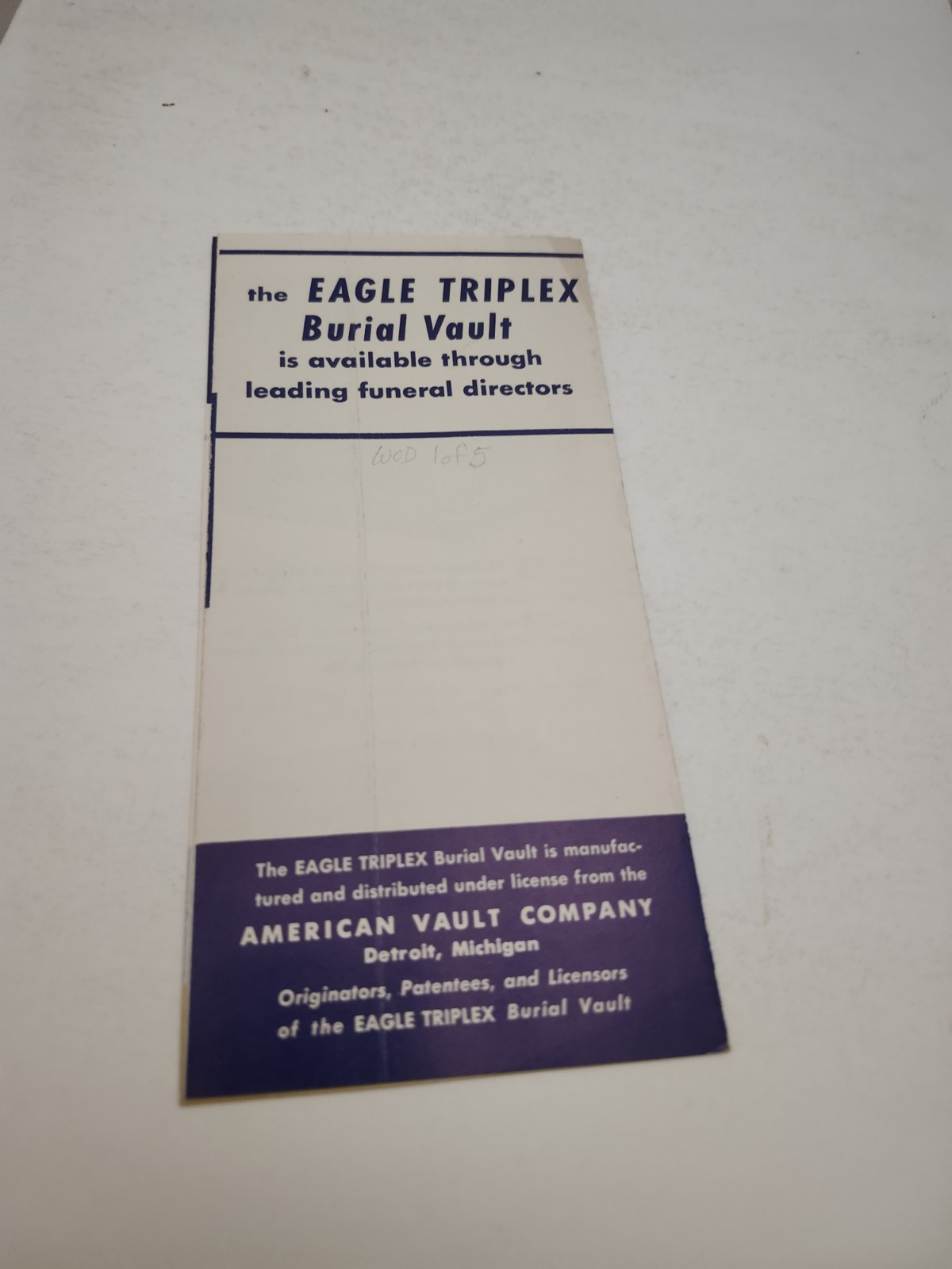 EAGLE BURIAL VAULT BROCHURE 1940S COFFIN CASKET FUNERAL HOME Oddity Vampire