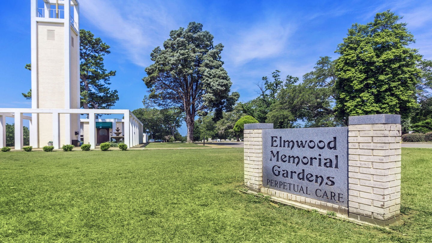 I have 4 burial plots in Elmwood Cemetary in Columbia SC for sale $4295 each