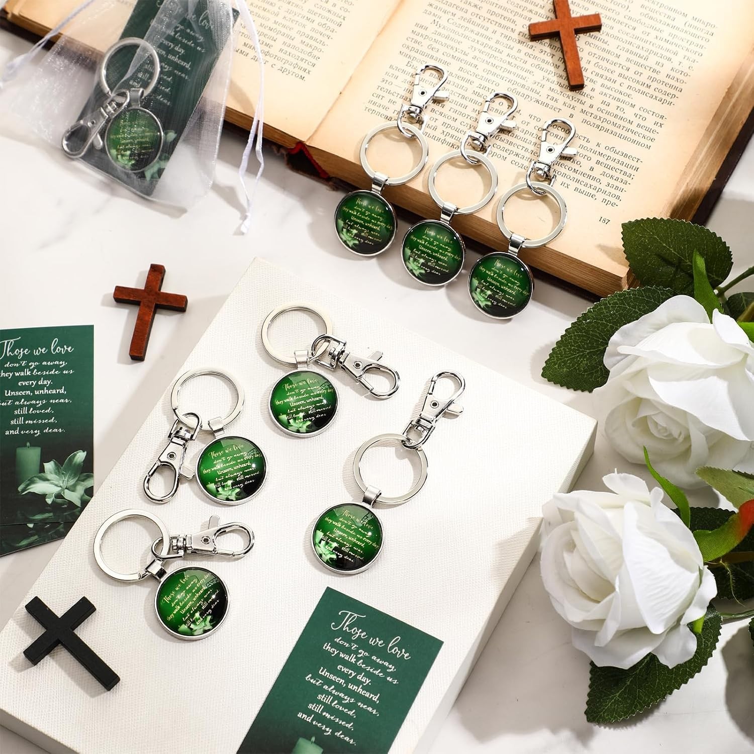Dark Green Funeral Favors Bundle: Keychains & Cards