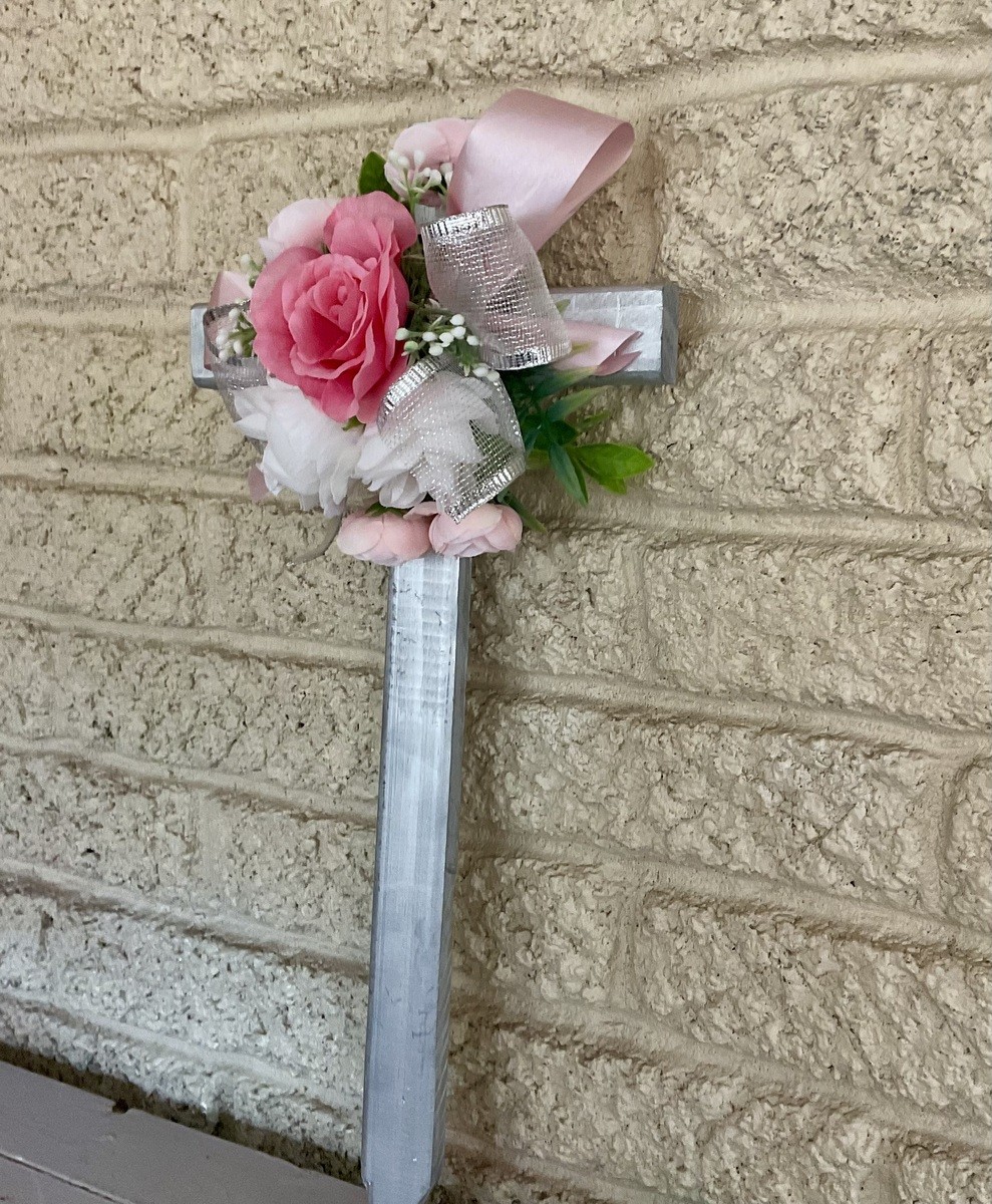Cemetery flowers, cemetery decoration, memorial flowers for a female, cross memo