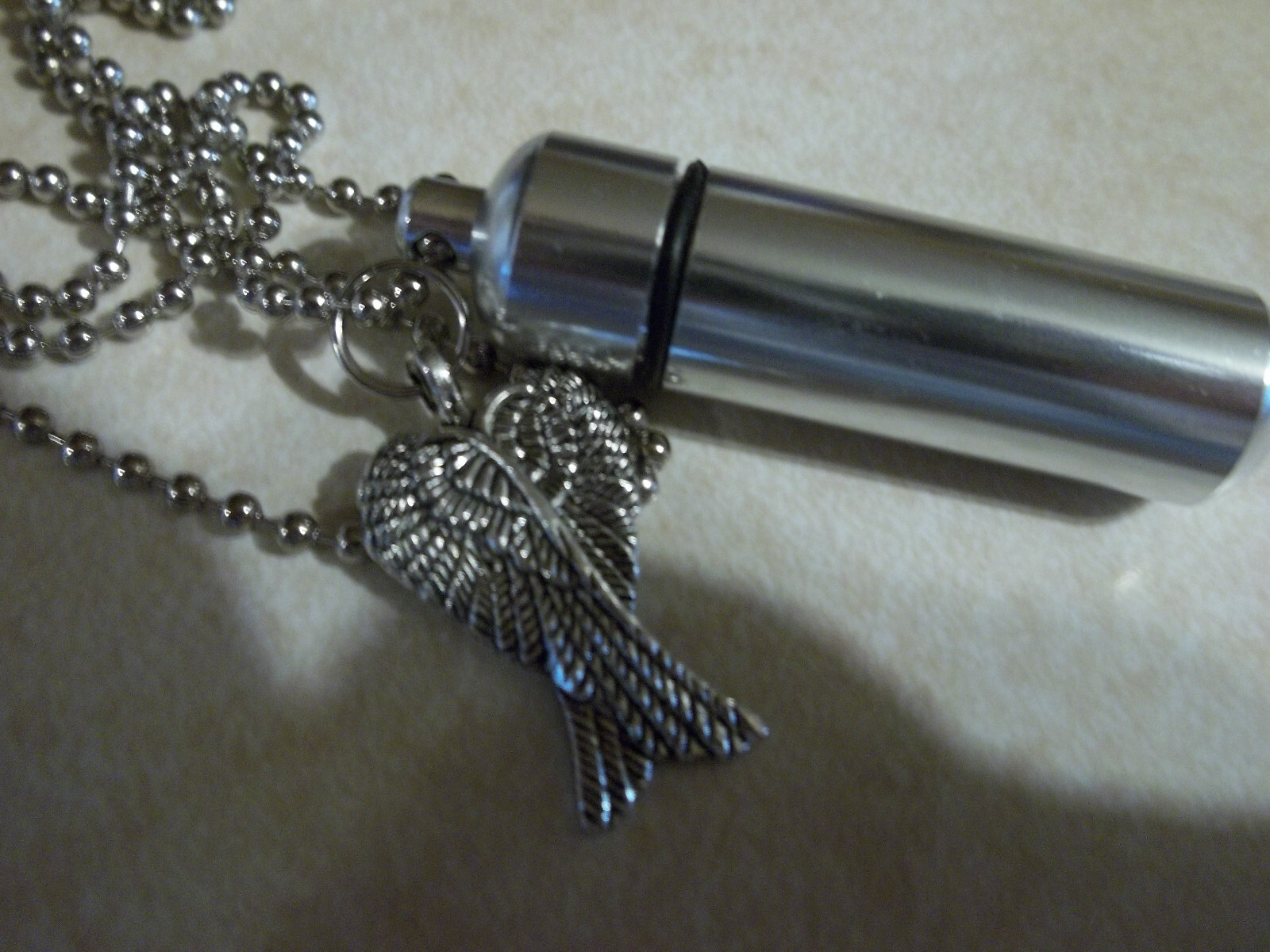 Silver Keyring Urn Vial Necklace for Ashes w/Angel Wings Charm ~ 30″ chain