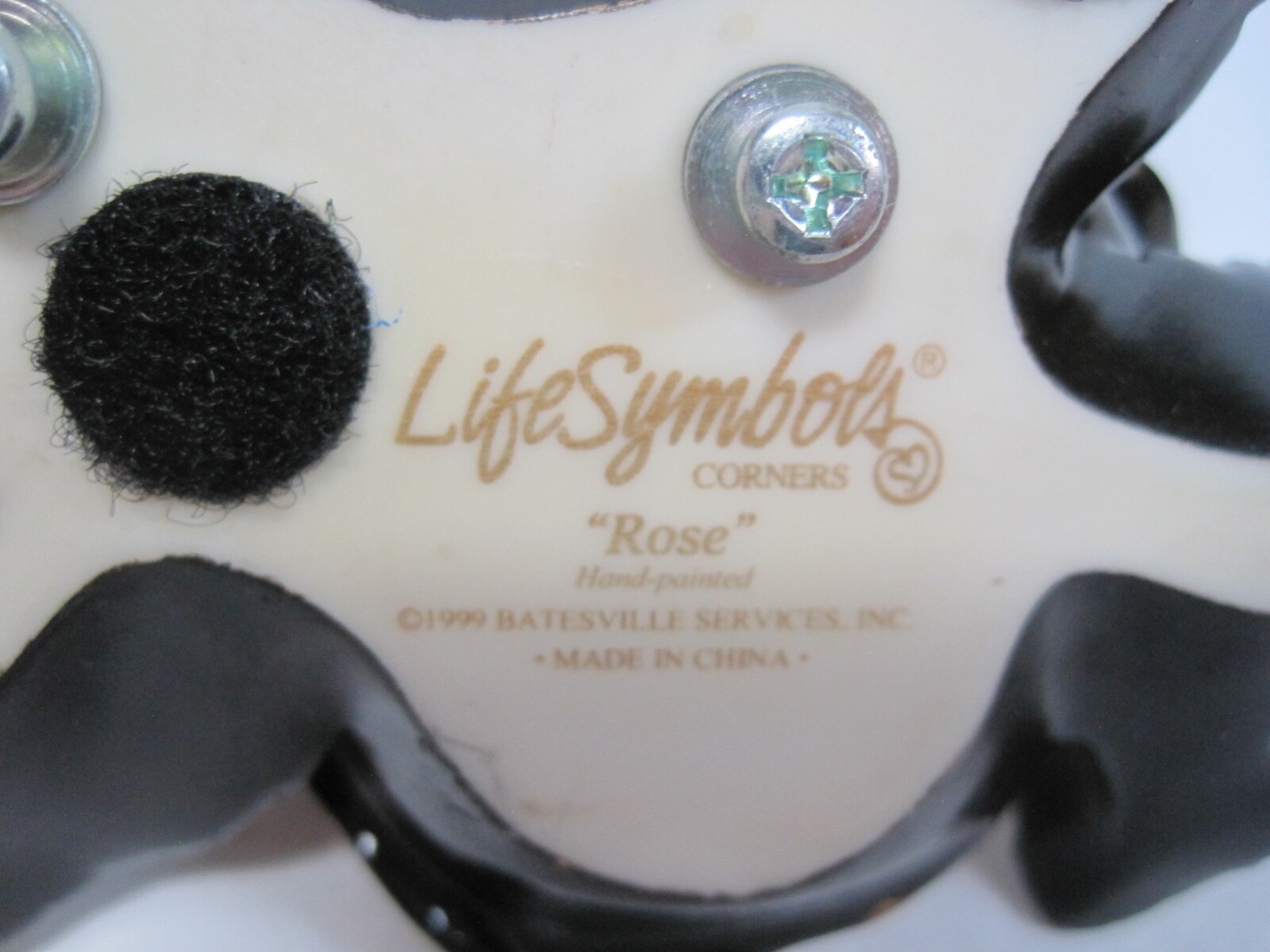 VTG 1999 “LIFE SYMBOLS” HAND PAINTED MOLDED RESIN ROSE CASKEtT ORNAMENT 6″ x 4″