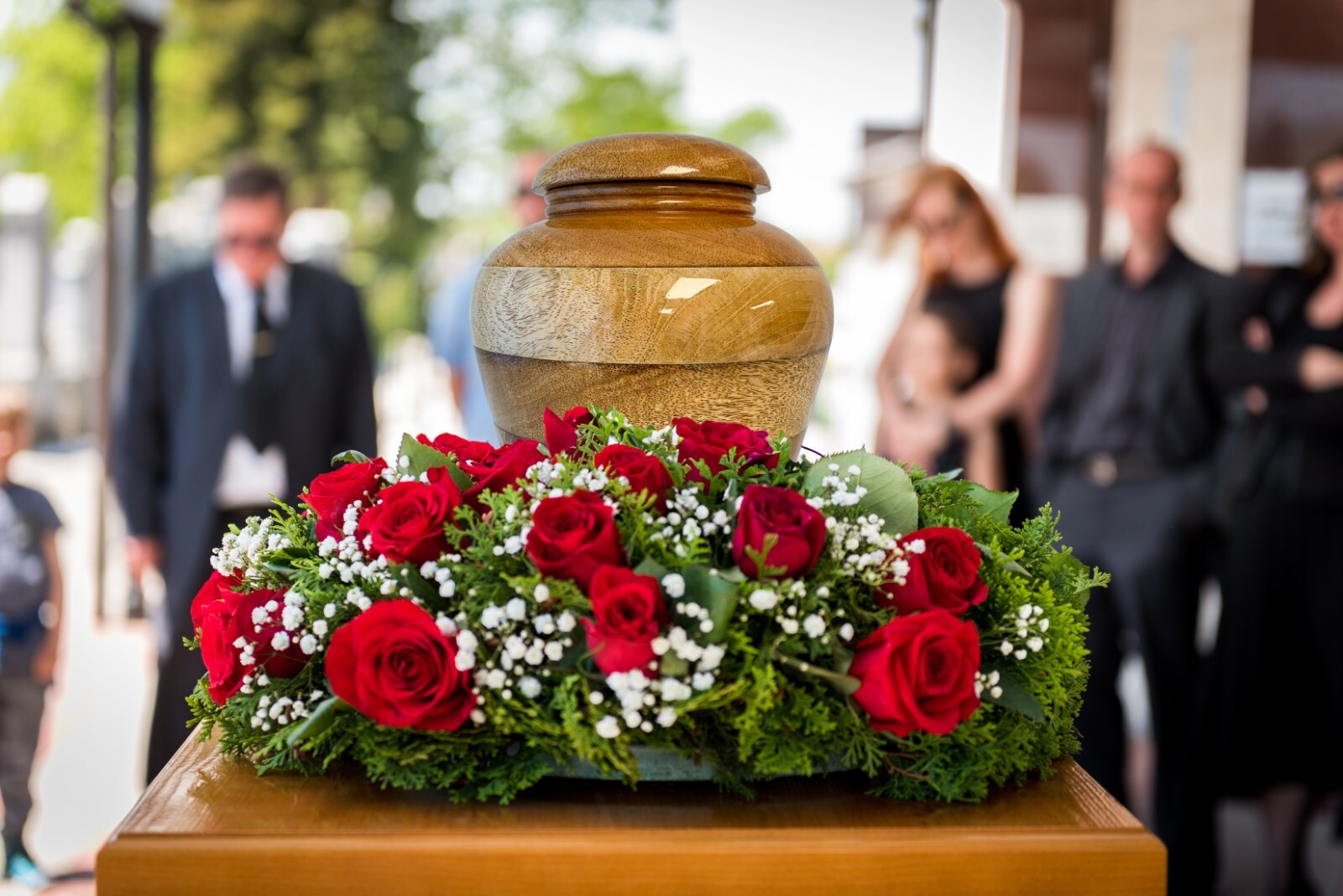 Wooden Legacy Adult Cremation Urn for Human Ashes, Large with Velvet Bag