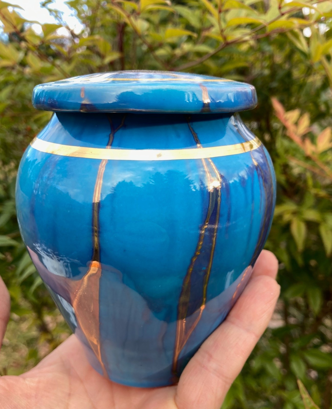 Handmade Ceramic Cremation Urn in Mother of Pearl small size for pet ashes 50 ci