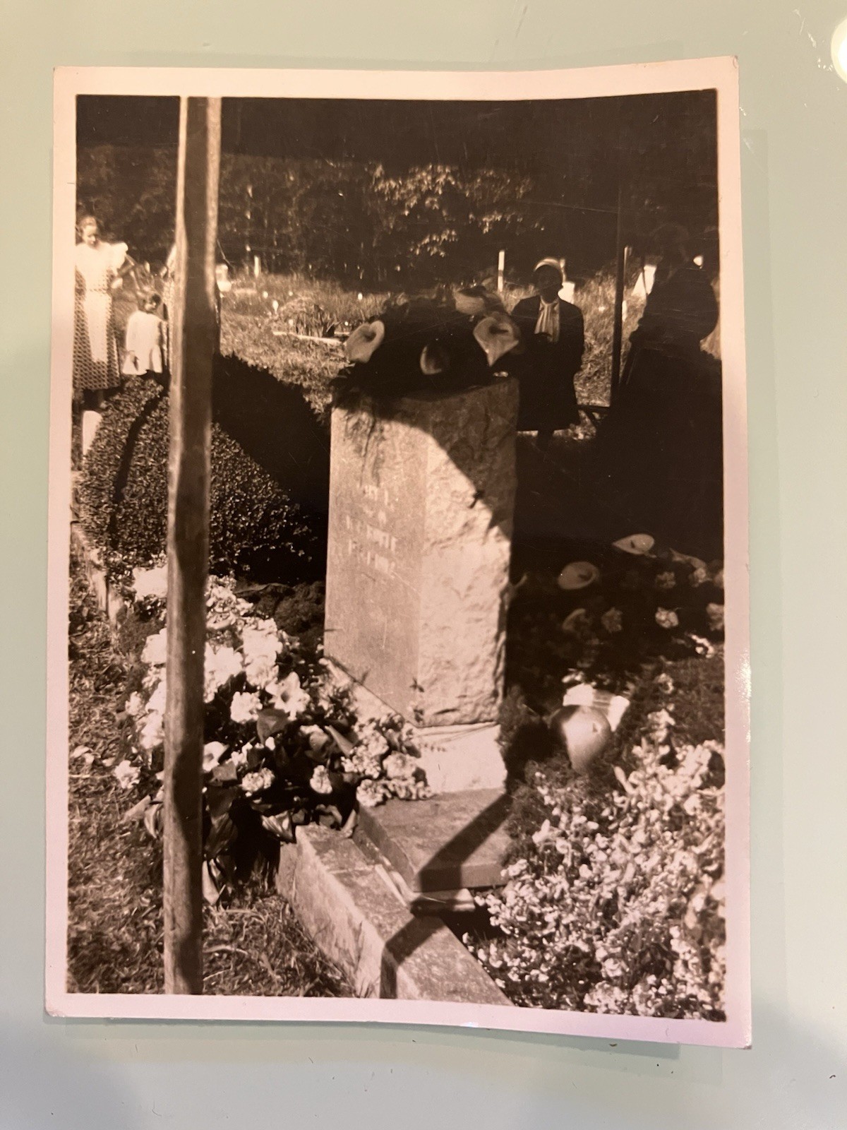 Vintage Photo Of Grave Headstone Flowers Funeral-B/W 2 1/2” X 3 1/2”