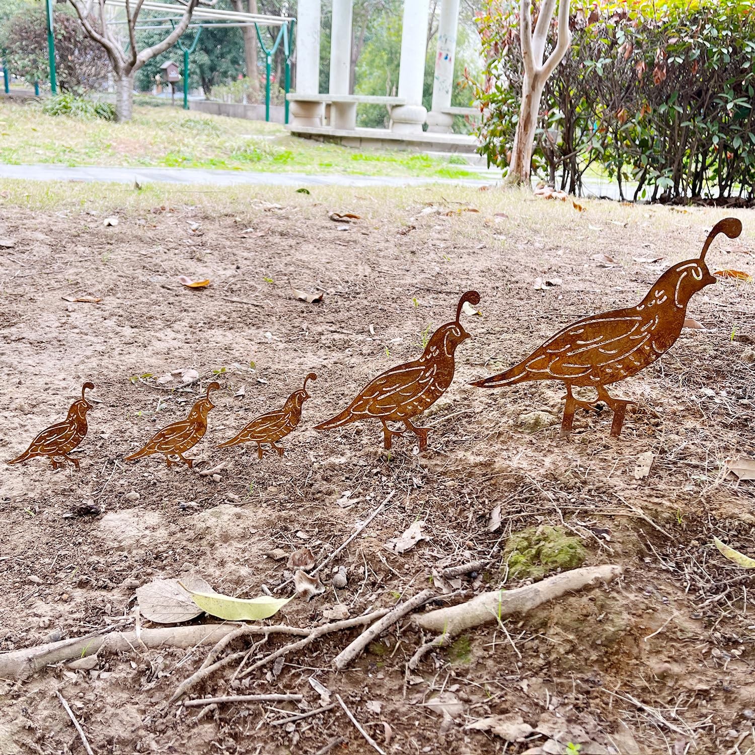 5PCS Rusty Quail Family Decorative Garden Stakes, Metal Birds Yard Decor, Bir…