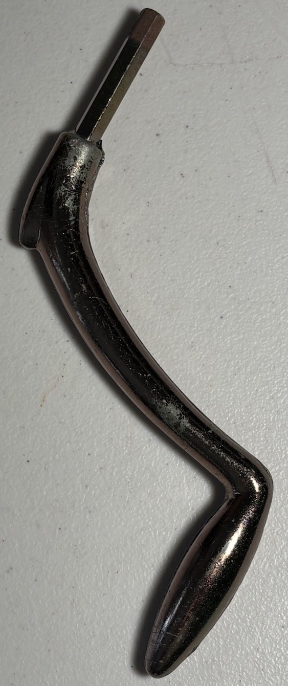 VINTAGE USED CASKET KEY – GOLD COLOR