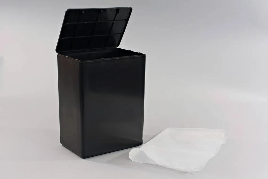 Temporary Travel Cremation Urn/Box black plastic Human Ashes 8x6x4 TSA Approved