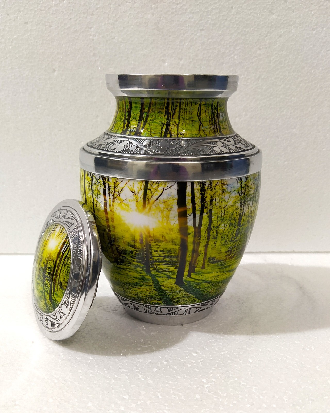 Natural Woodland Greenland Design Urns Small Cremation Urn in Velvet Bag 6 inch