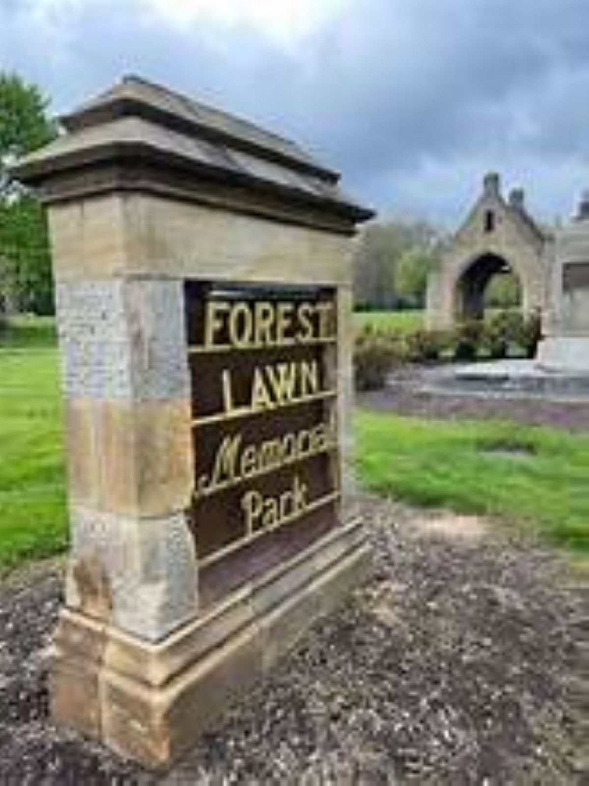 4 cemetery plots for sale Youngstown Boardman Twp Ohio Forest Lawn Cemetery