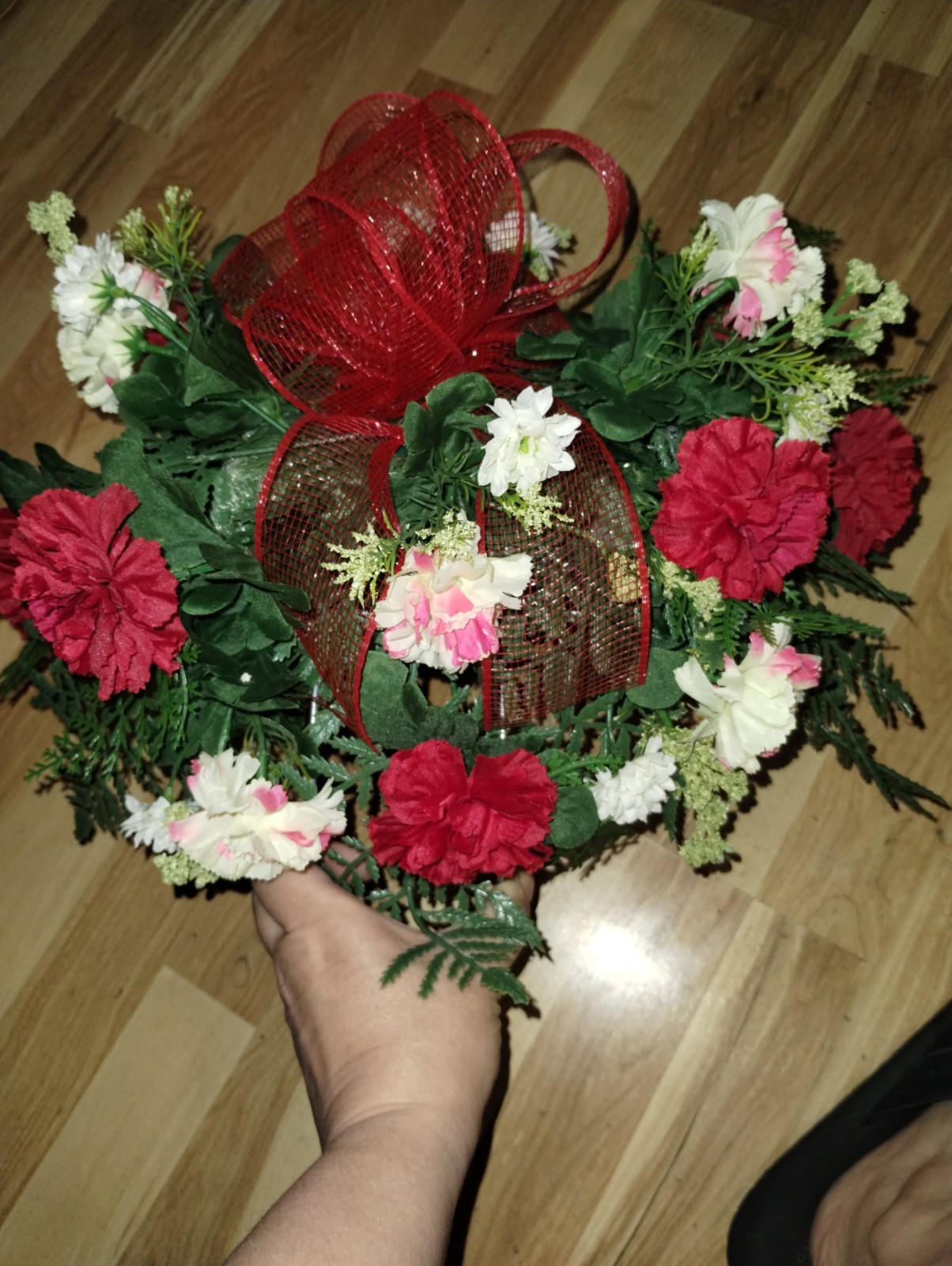 Memorial cemetery Saddle Flower Arrangement Small