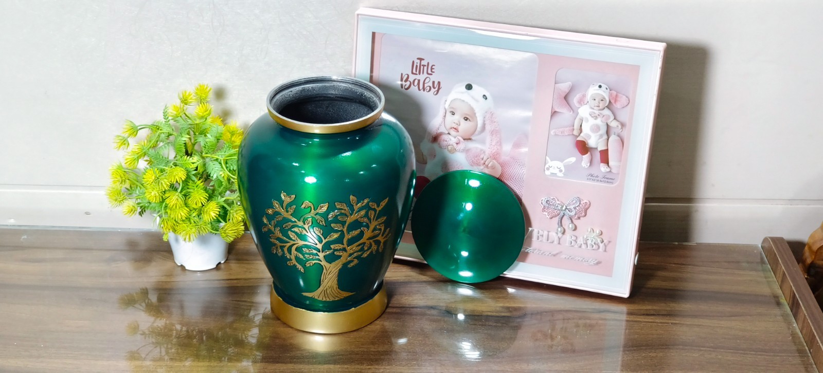 Handcrafted Tree Urn Green Gold – Adult Ashes Urn – Elegant Memorial Urn