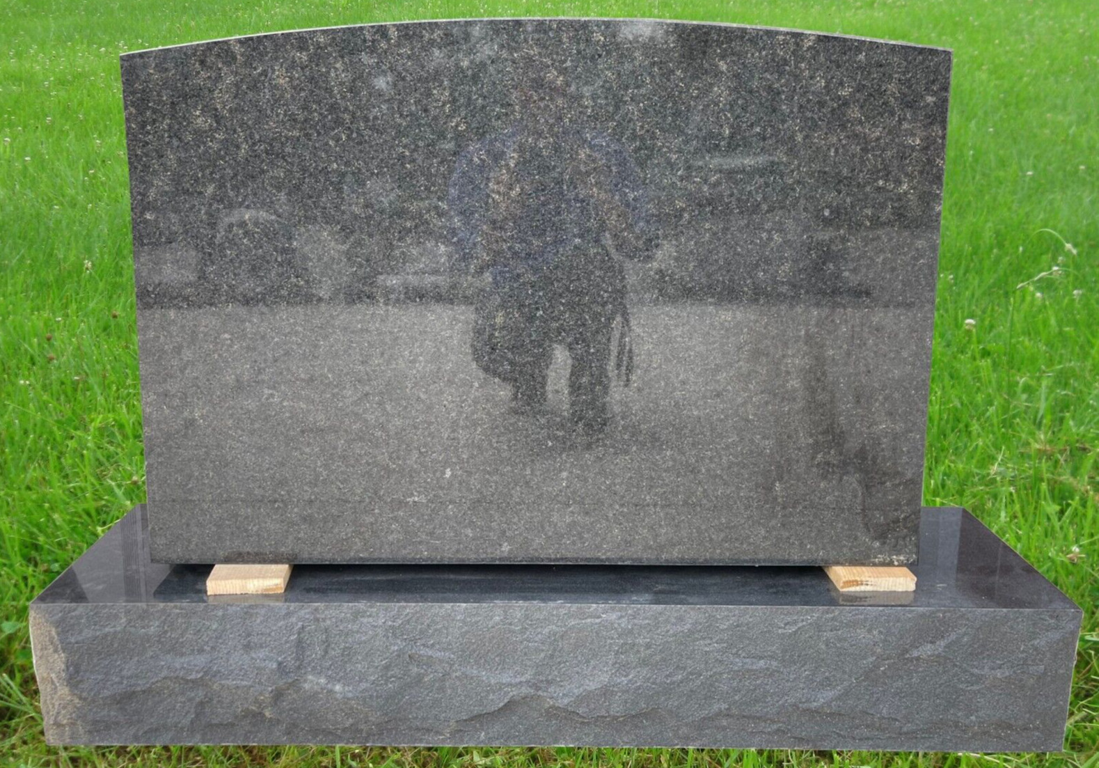 Black Granite Oval Top Monument (41x29x8) Polished Headstone with Base MN-32B