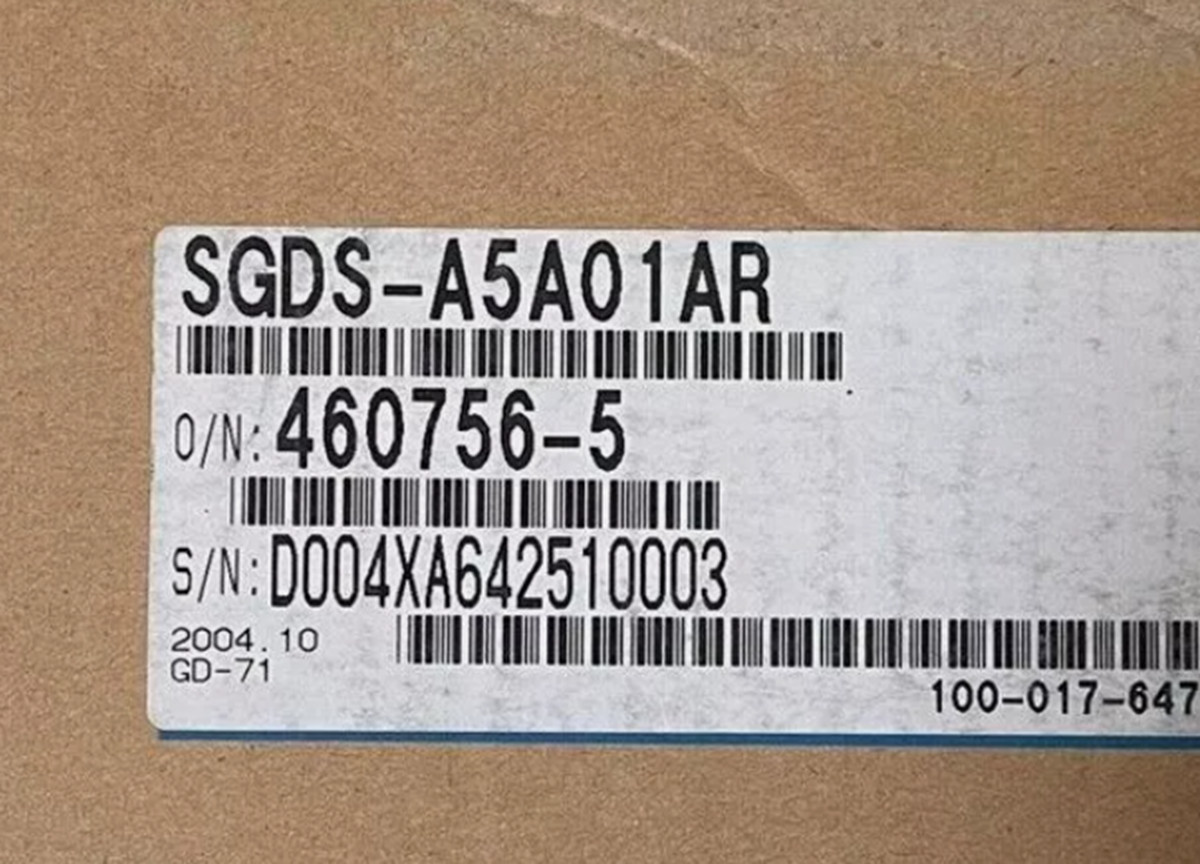 Brand new Yaskawa SGDS-A5A01AR Servo Drive